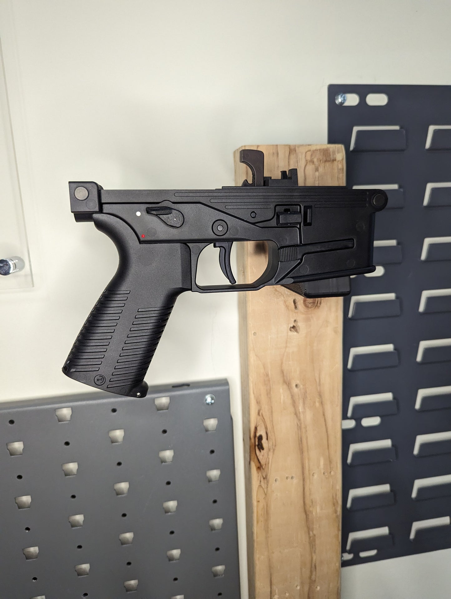 Magwell Mount for B&T APC / GHM / SPC / TP9 9mm / 45 - Wall | Rifle Holder Storage Rack