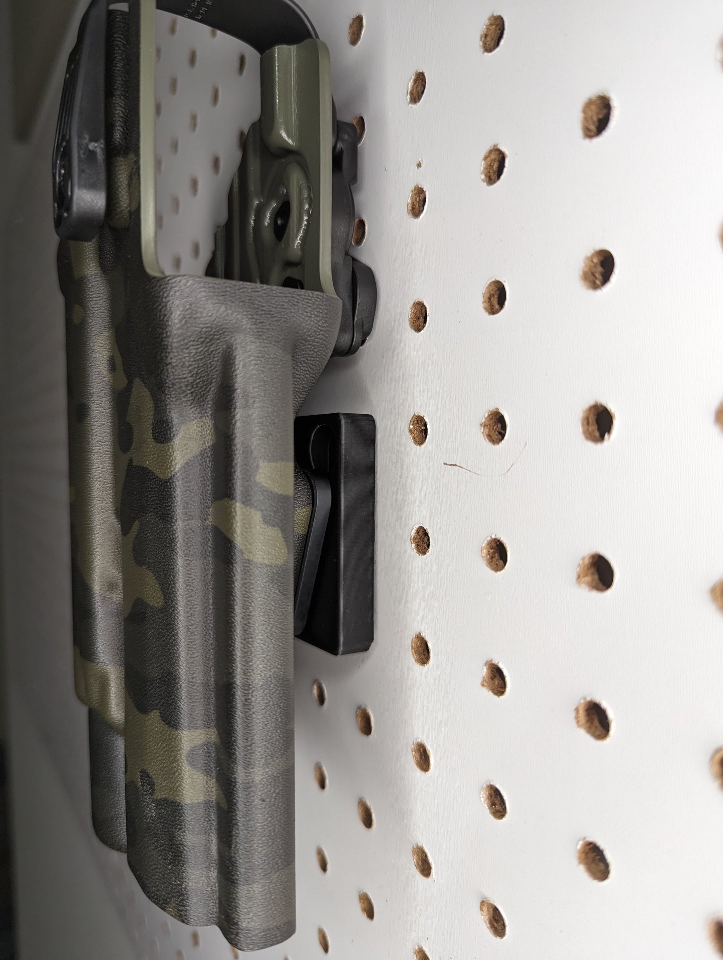Slip-On Mount for Dara ALQD - Pegboard / IKEA Skadis / Wall Control / Vaultek | Handgun Holder Storage Rack