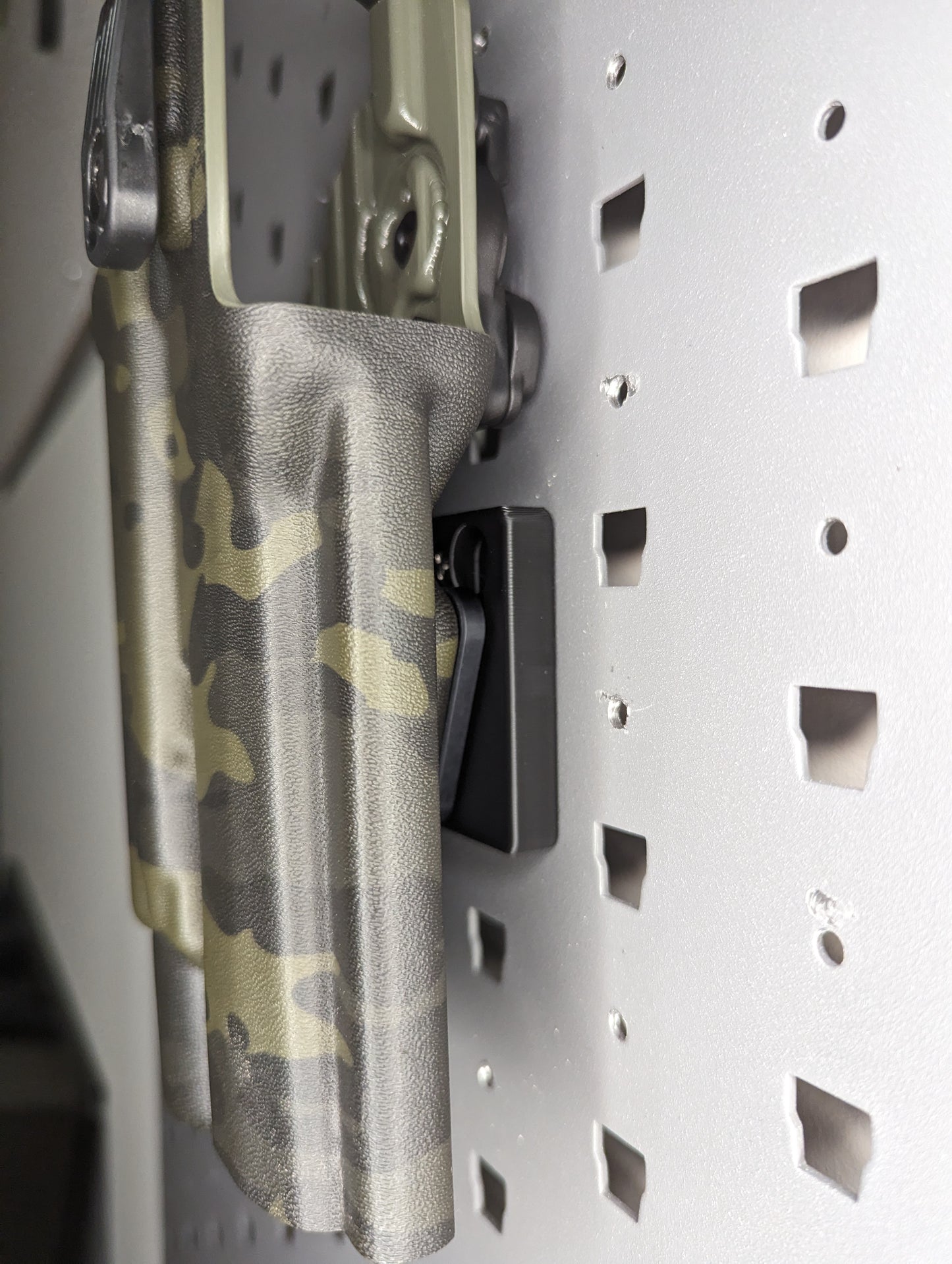 Slip-On Mount for Dara ALQD - GallowTech | Handgun Holder Storage Rack