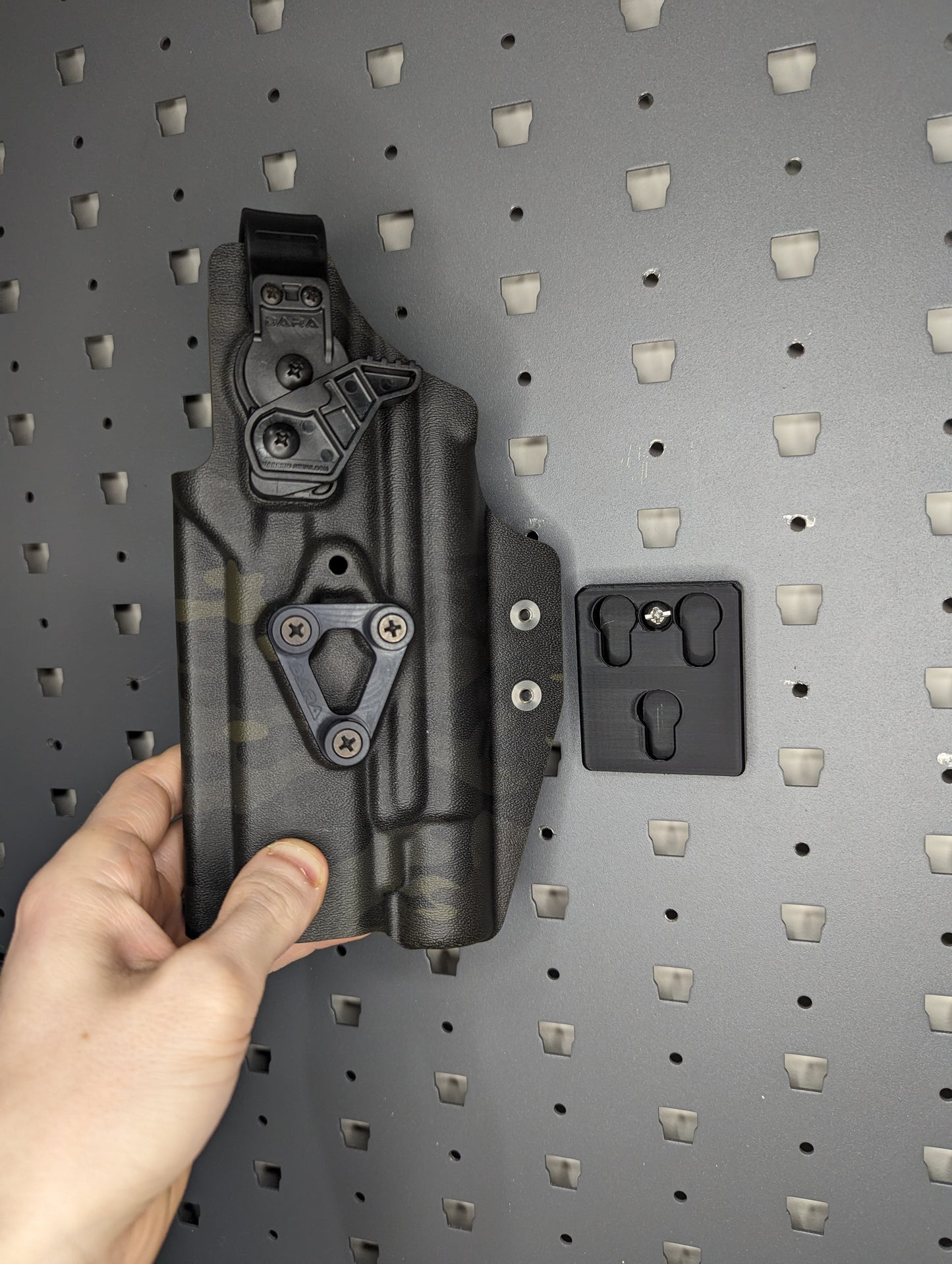 Slip-On Mount for Dara ALQD - GallowTech | Handgun Holder Storage Rack