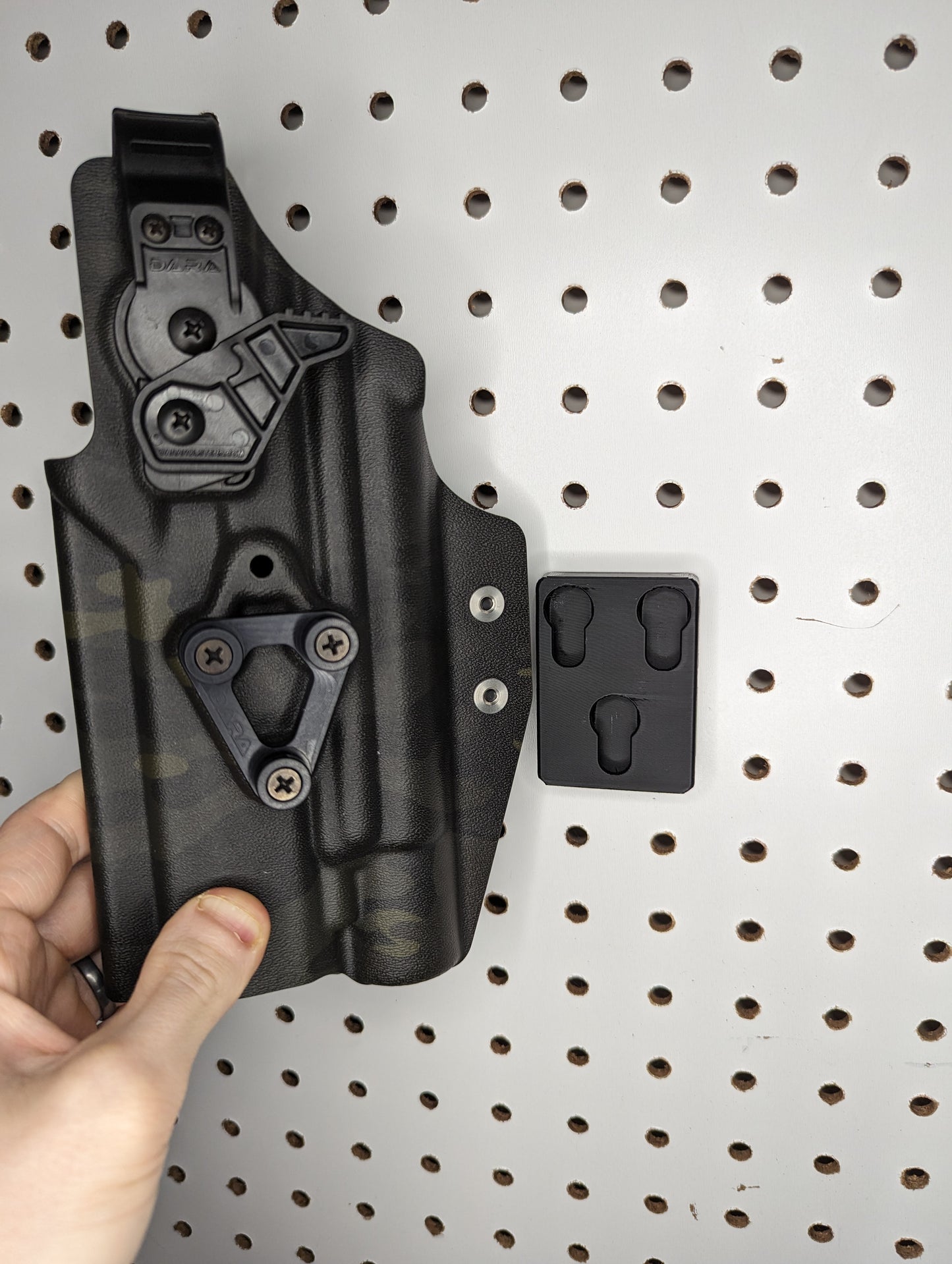 Slip-On Mount for Dara ALQD - Pegboard / IKEA Skadis / Wall Control / Vaultek | Handgun Holder Storage Rack