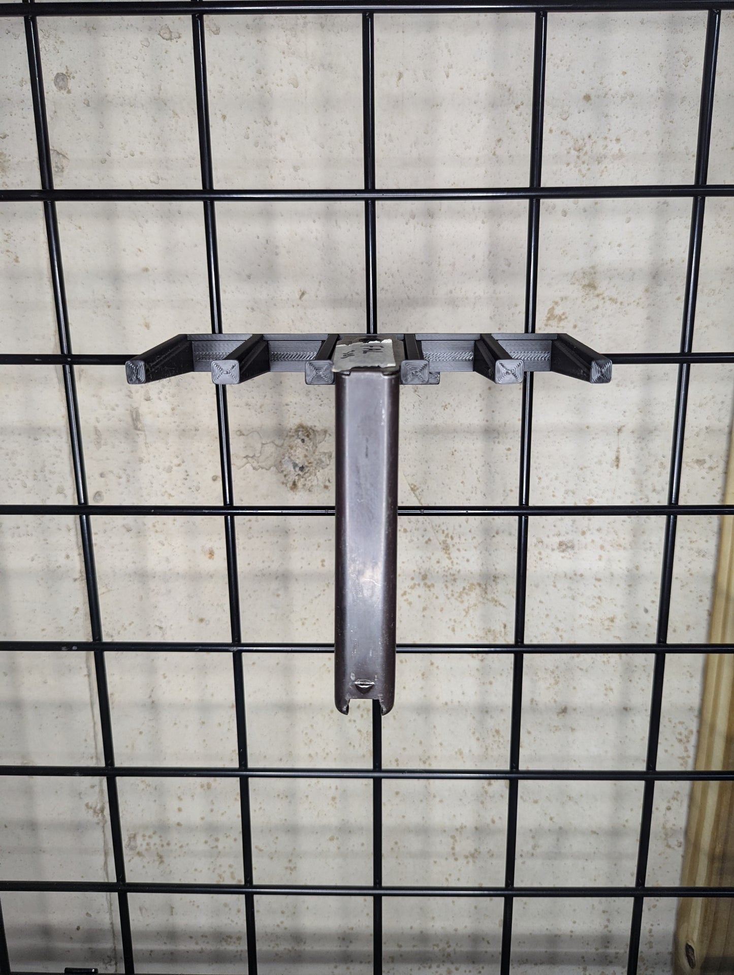 Mount for FN FAL 20 Round Mags - Gridwall | Magazine Holder Storage Rack
