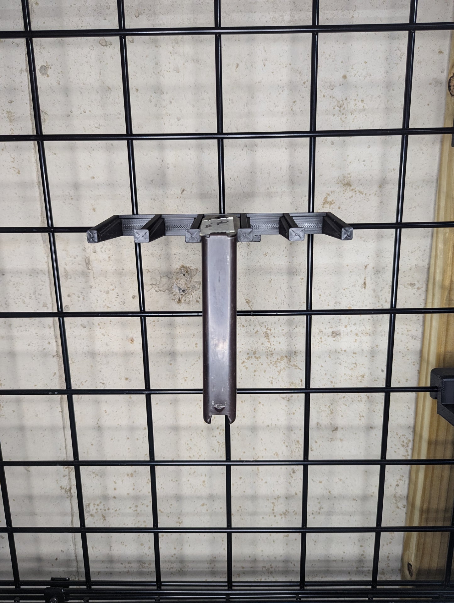 Mount for FN FAL 20 Round Mags - Gridwall | Magazine Holder Storage Rack