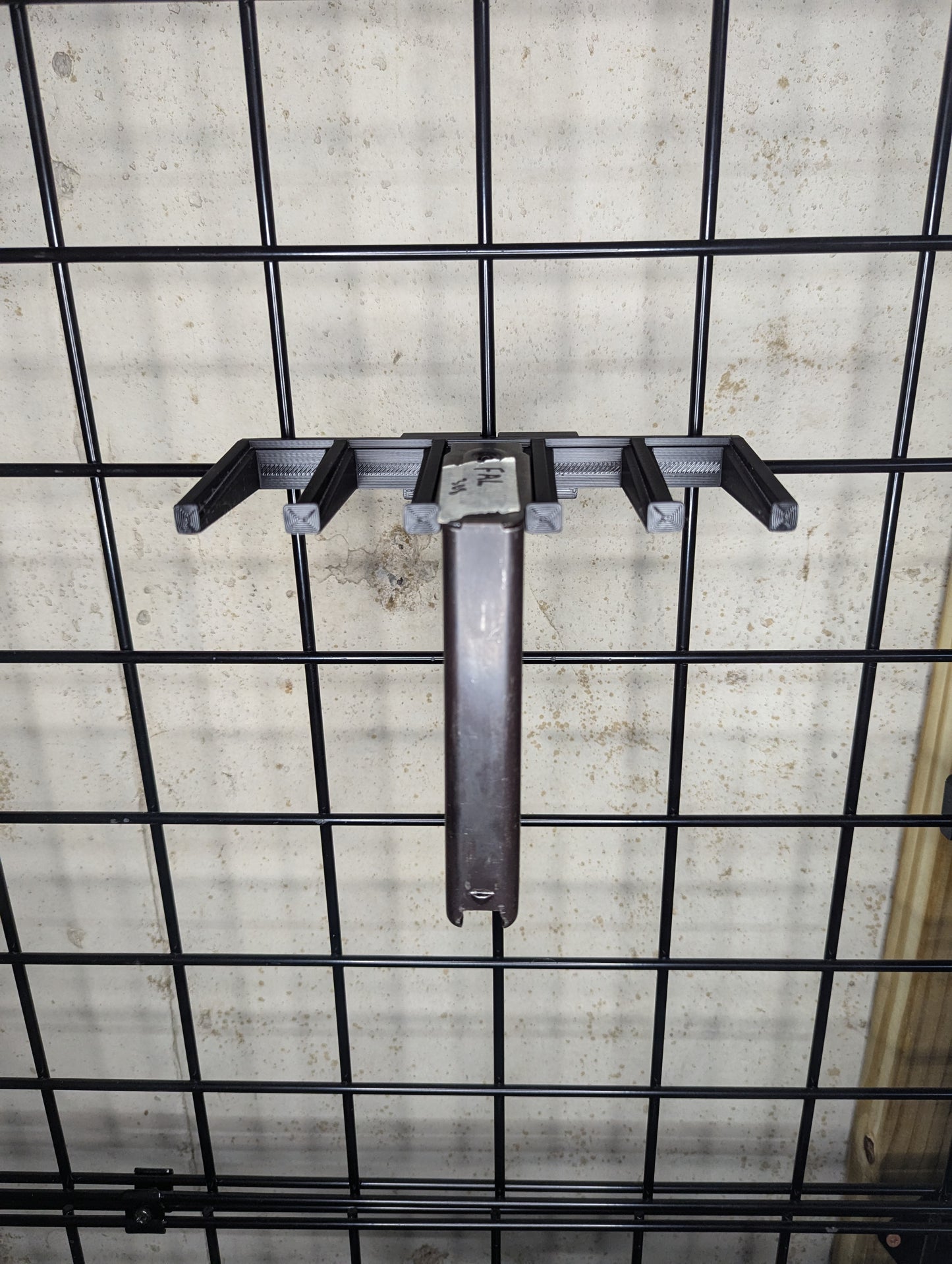 Mount for FN FAL 20 Round Mags - Gridwall | Magazine Holder Storage Rack