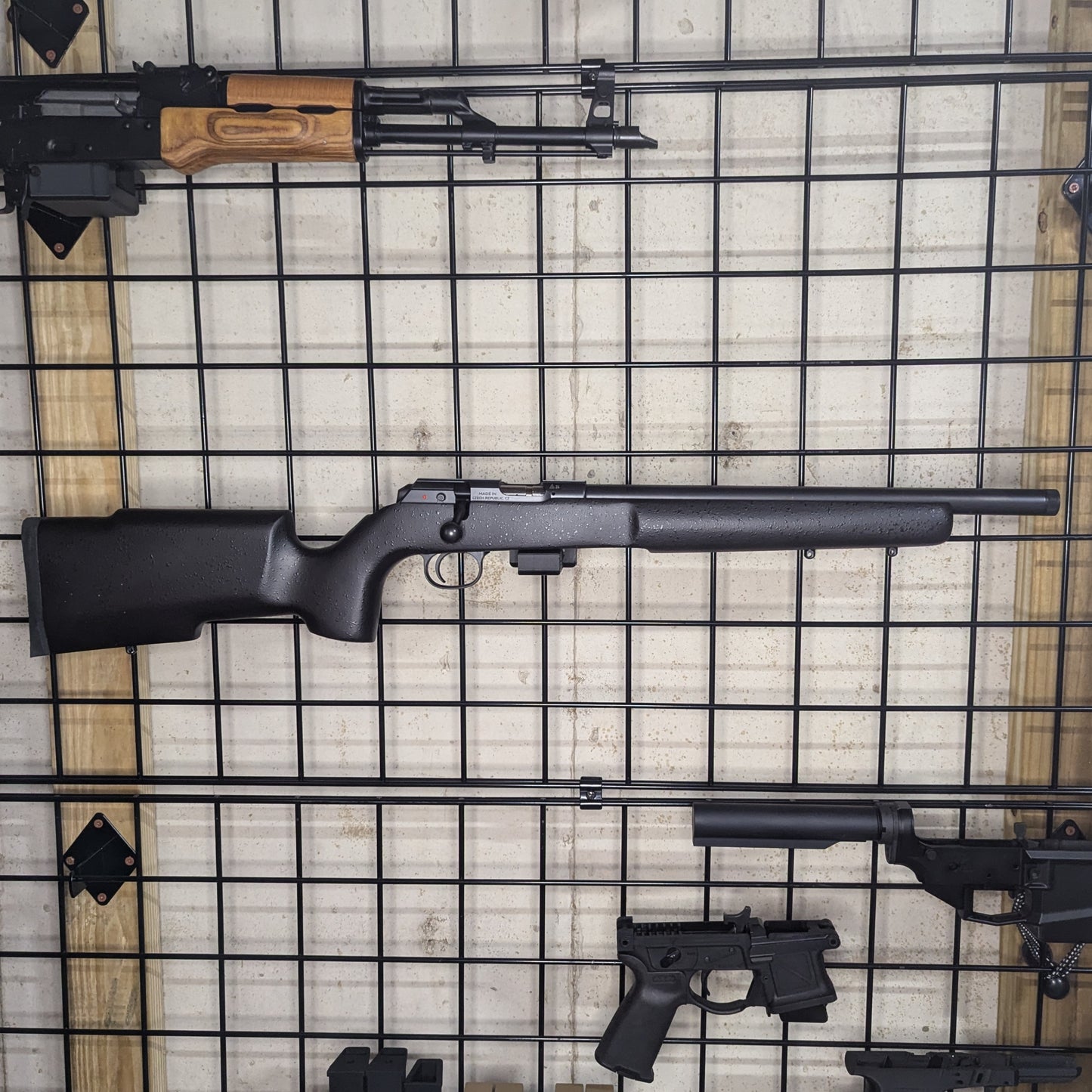 Magwell Mount for CZ 457 22LR - Gridwall | Rifle Holder Storage Rack