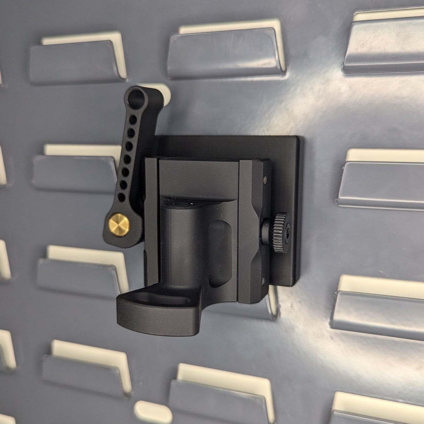 Arca Rail Accessory Mount Vertical - SecureIt / Akro-Mils | Gear Holder Storage Rack