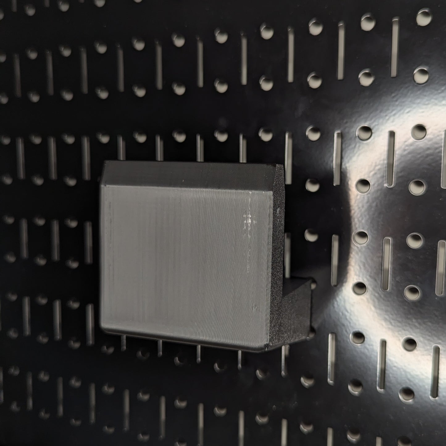 Magwell Mount for AICS SA (Aero Solus) - Pegboard / IKEA Skadis / Wall Control / PegLock | Rifle Holder Storage Rack