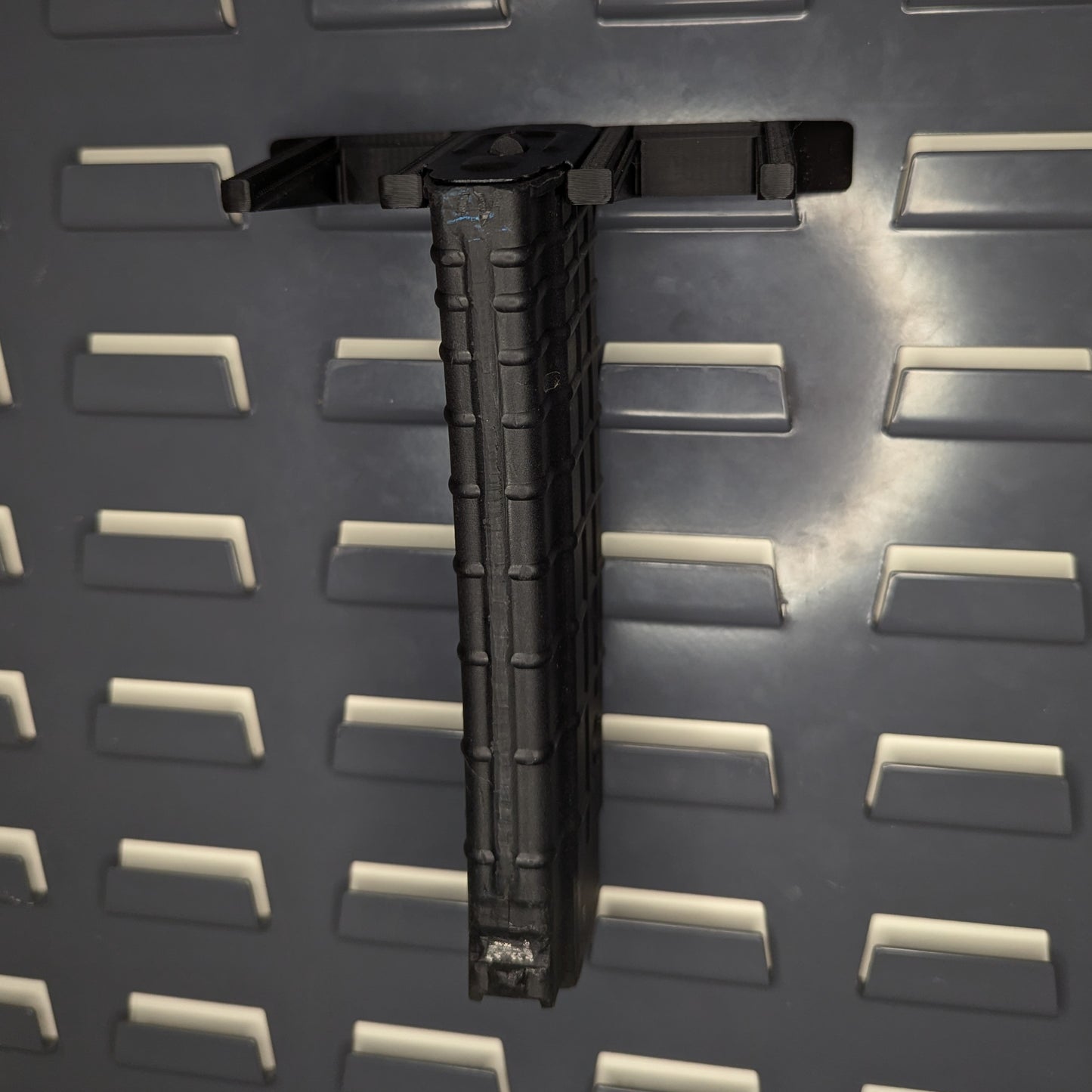 Mount for 556 AK-74 Circle 10 Mags - SecureIt / Akro-Mils | Magazine Holder Storage Rack