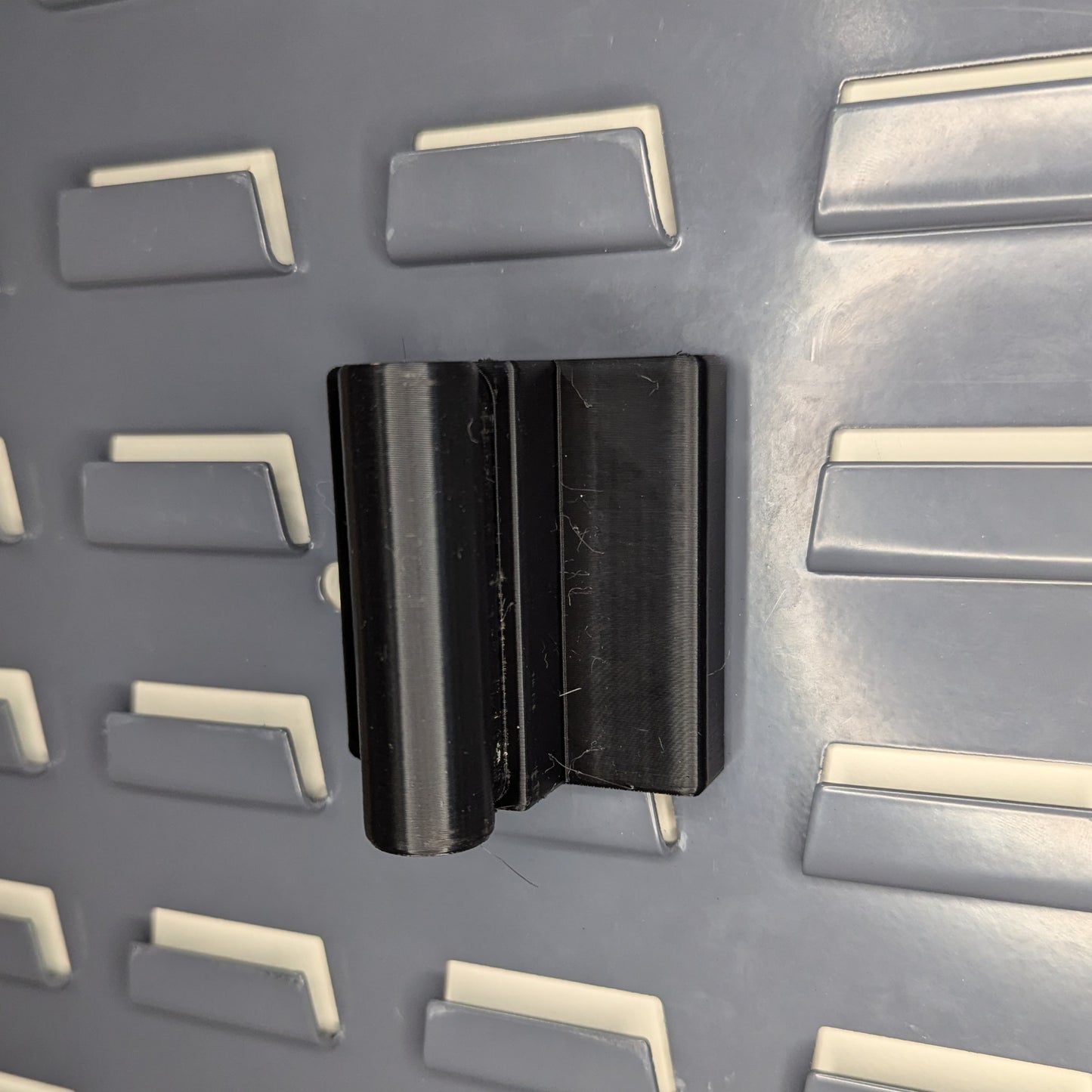 AR 15 Upper Receiver Vertical Insert Mount - SecureIt / Akro-Mils | Rifle Holder Storage Rack