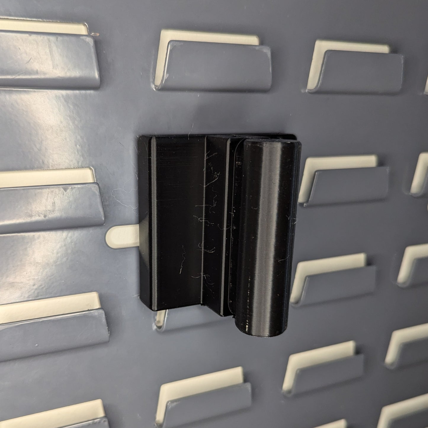 AR 15 Upper Receiver Vertical Insert Mount - SecureIt / Akro-Mils | Rifle Holder Storage Rack
