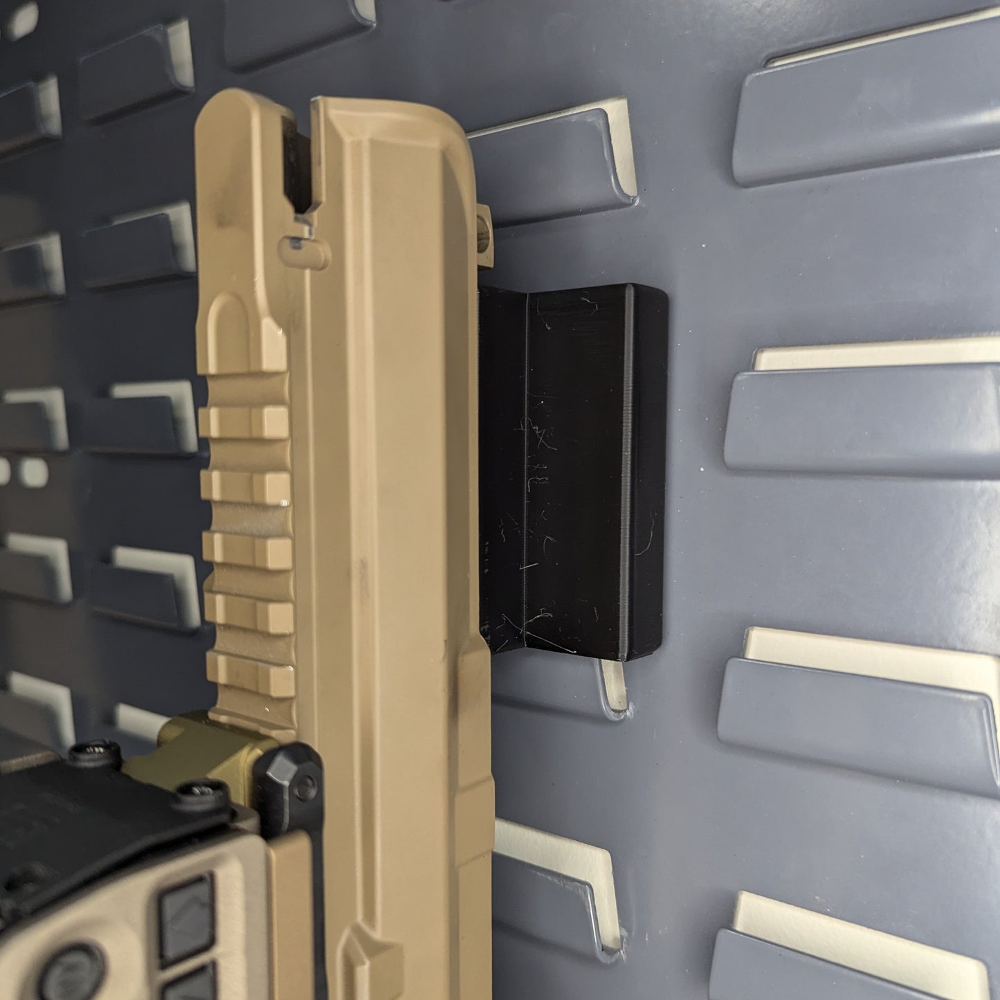 AR 15 Upper Receiver Vertical Insert Mount - SecureIt / Akro-Mils | Rifle Holder Storage Rack