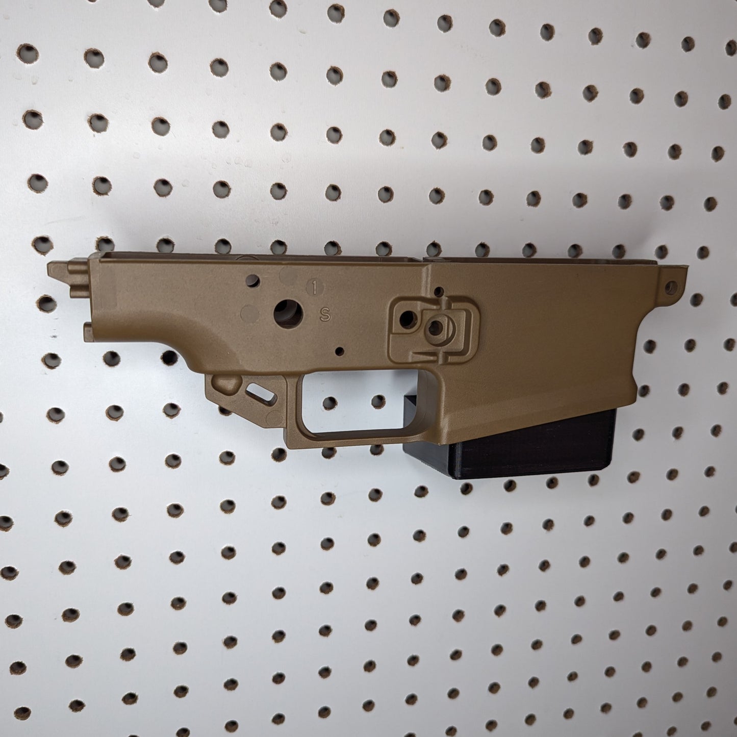 Magwell Mount for FN SCAR 17 - Pegboard / IKEA Skadis / Wall Control / Vaultek | Rifle Holder Storage Rack