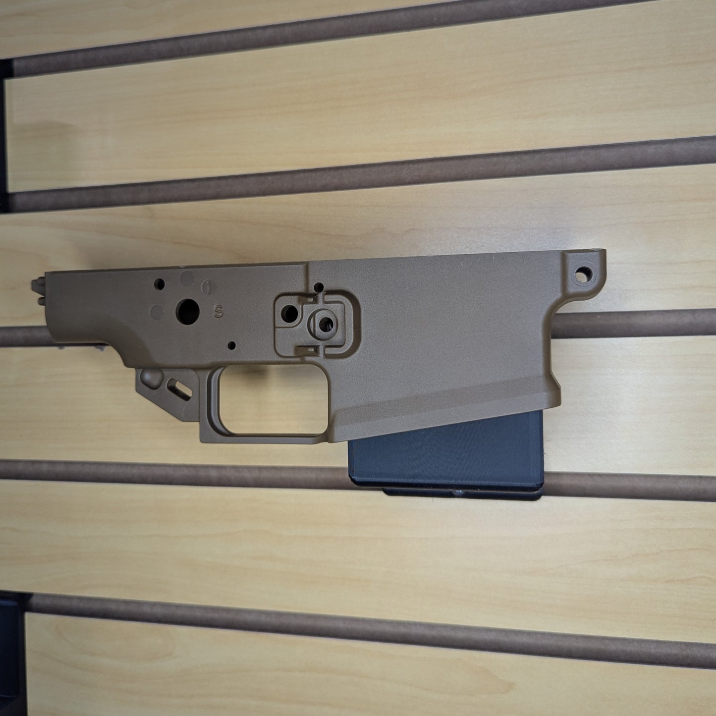 Magwell Mount for FN SCAR 17 - Slatwall | Rifle Holder Storage Rack