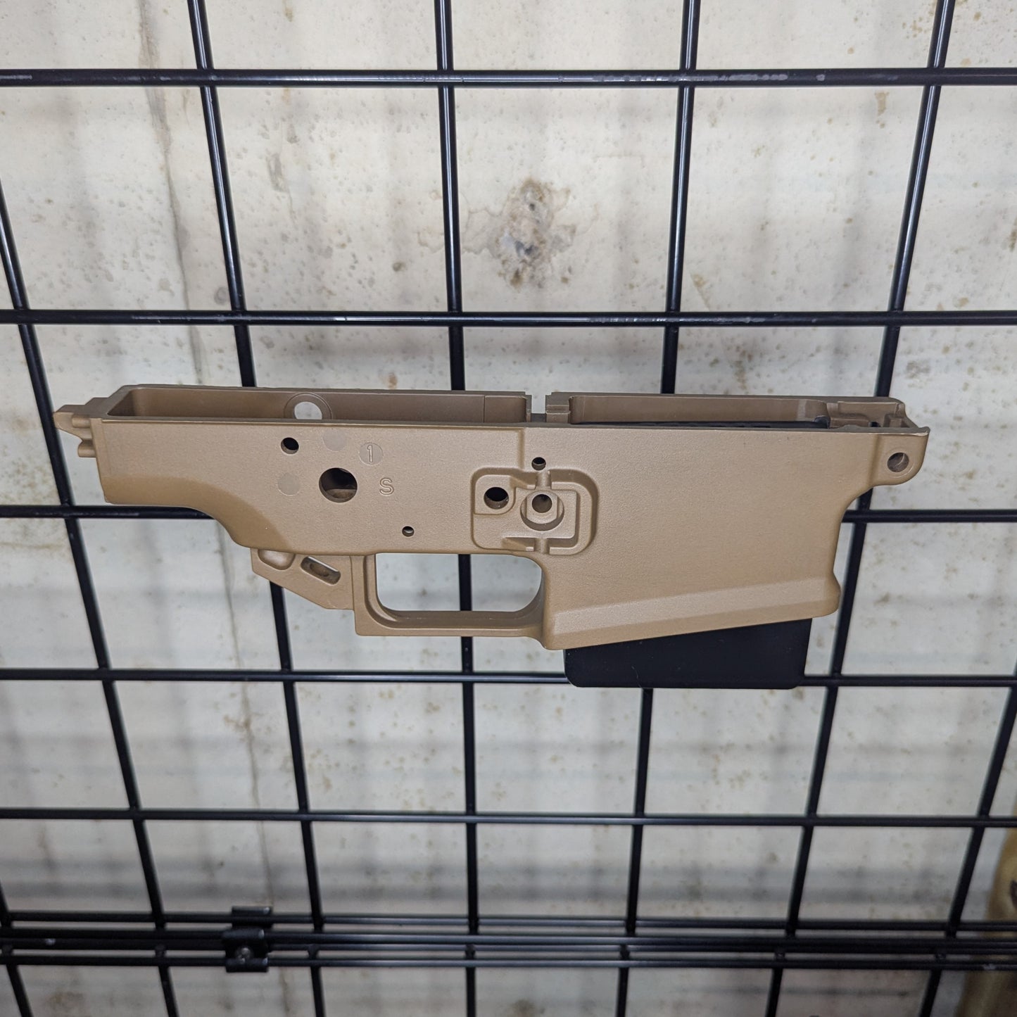 Magwell Mount for FN SCAR 17 - Gridwall | Rifle Holder Storage Rack