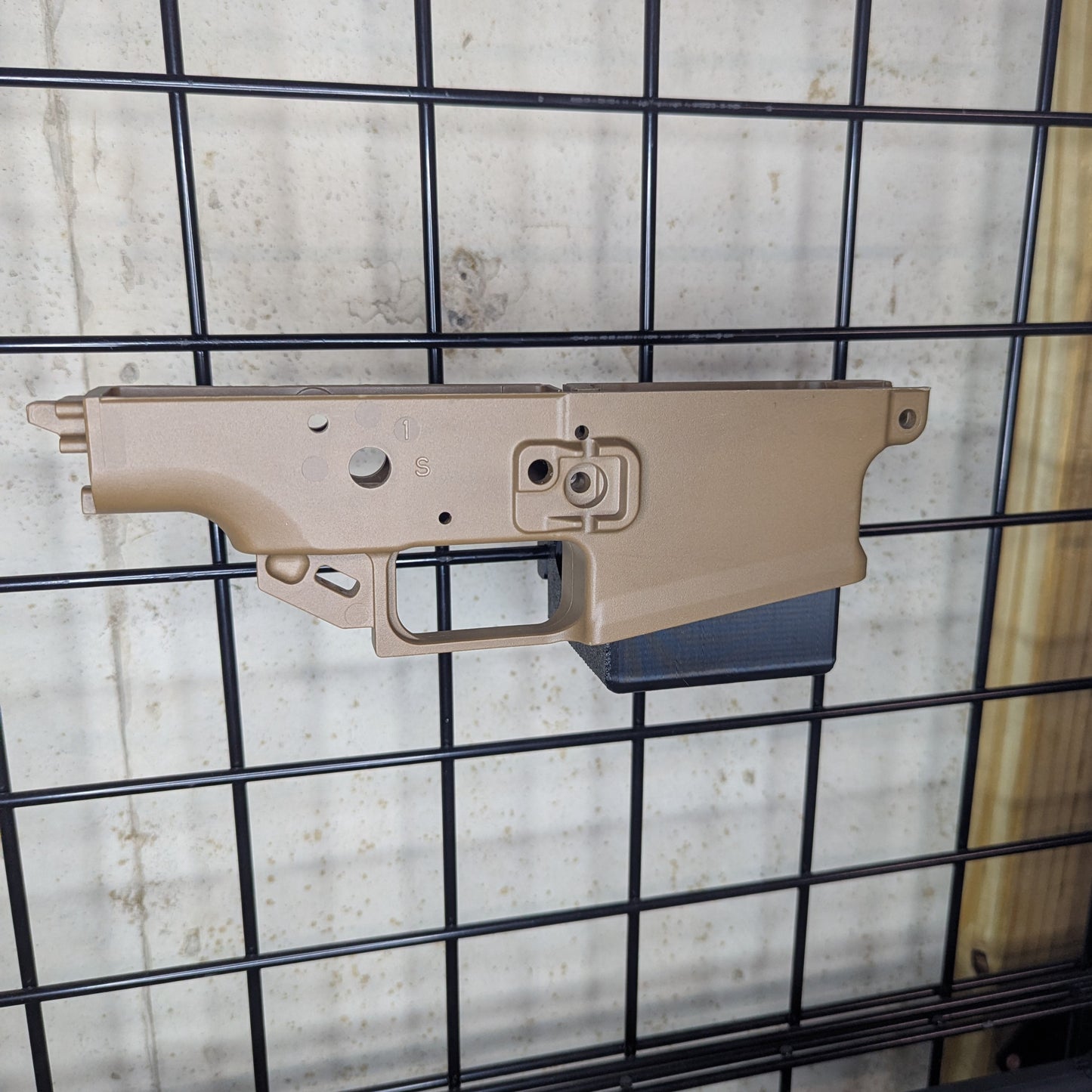 Magwell Mount for FN SCAR 17 - Gridwall | Rifle Holder Storage Rack