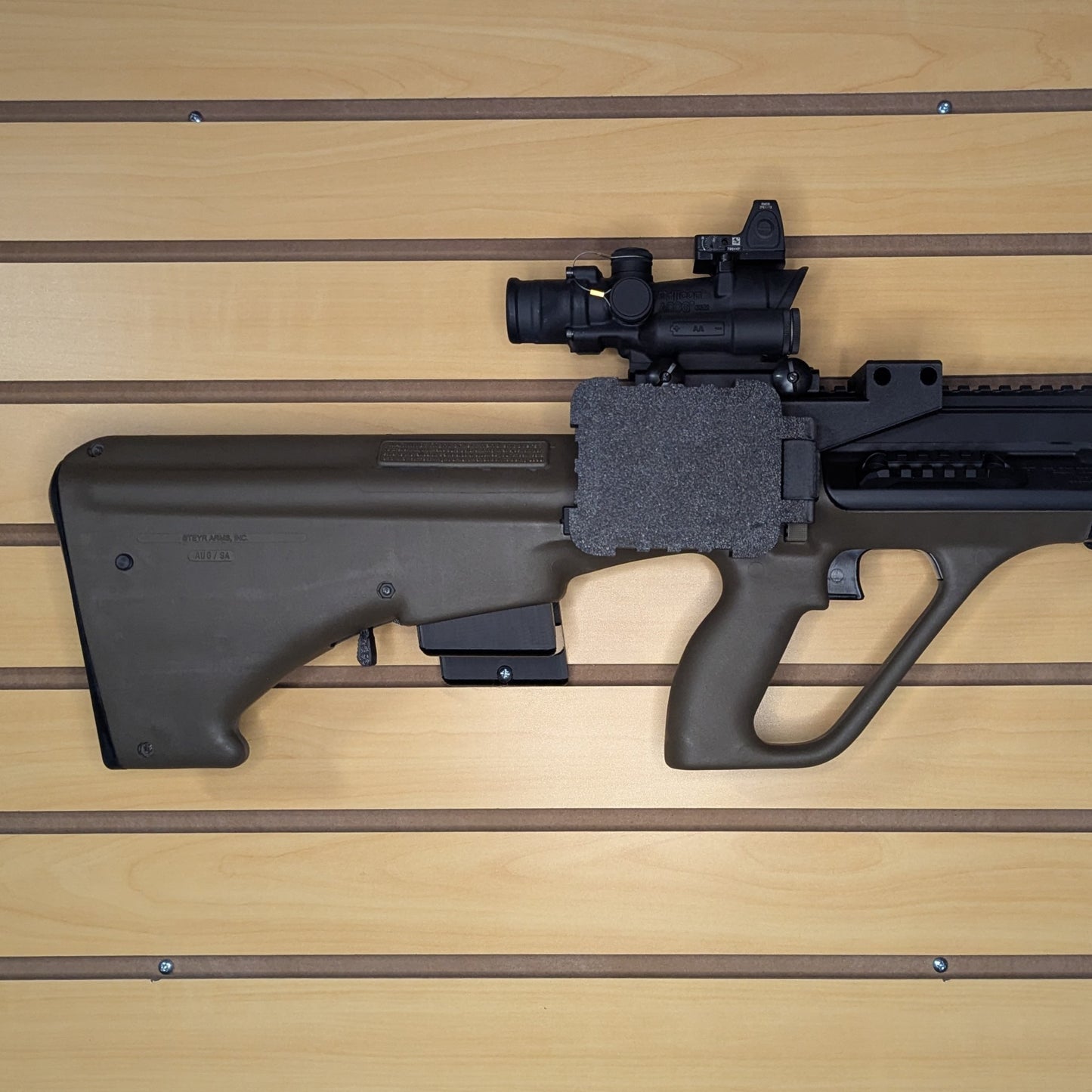 Magwell Mount for Steyr AUG (Waffle Mag) - Slatwall | Rifle Holder Storage Rack