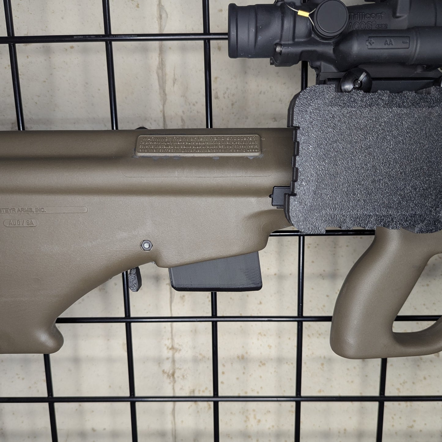 Magwell Mount for Steyr AUG (Waffle Mag) - Gridwall | Rifle Holder Storage Rack