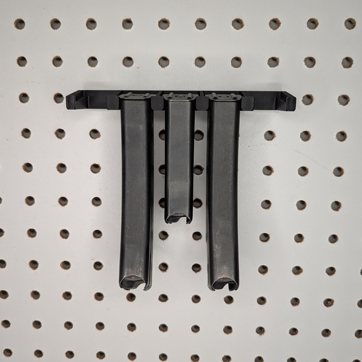 Mount for VZ 61 Skorpion .32 ACP Mags - Pegboard / IKEA Skadis / Wall Control / Vaultek | Magazine Holder Storage Rack