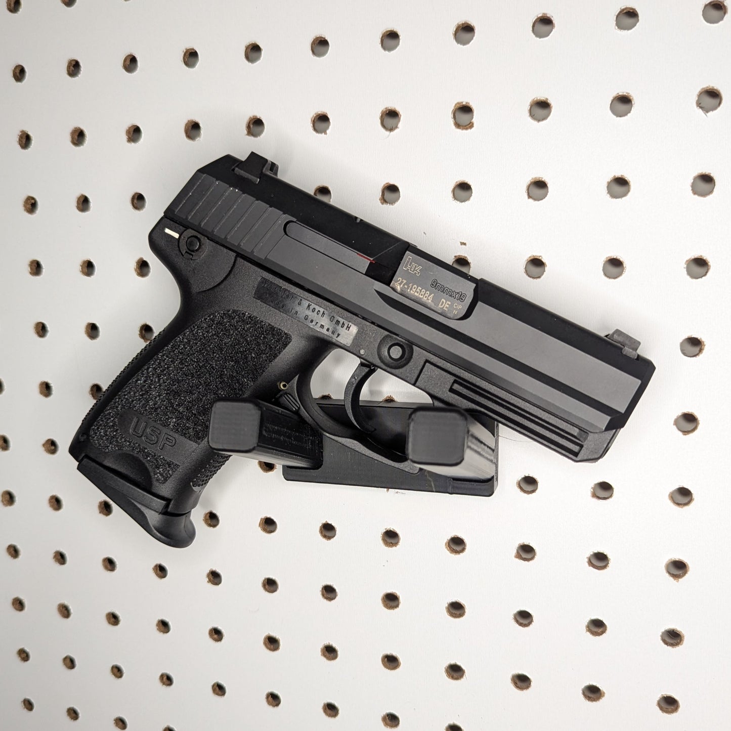Universal Pistol Mount - Bar Version - Pegboard / IKEA Skadis / Wall Control / Vaultek | Handgun Holder Storage Rack