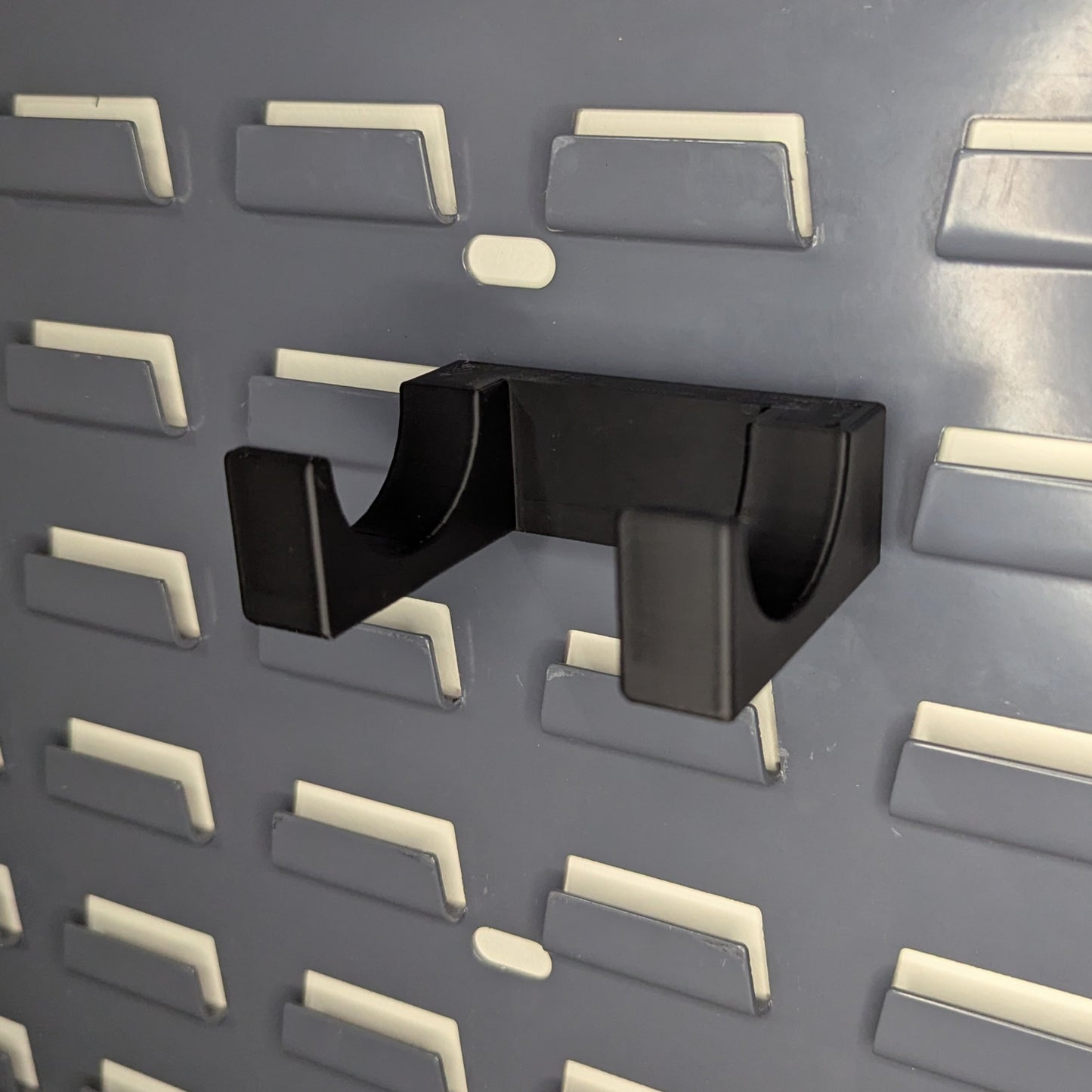 Silencer / Suppressor Display Mount Horizontal - SecureIt / Akro-Mils | Gear Holder Storage Rack