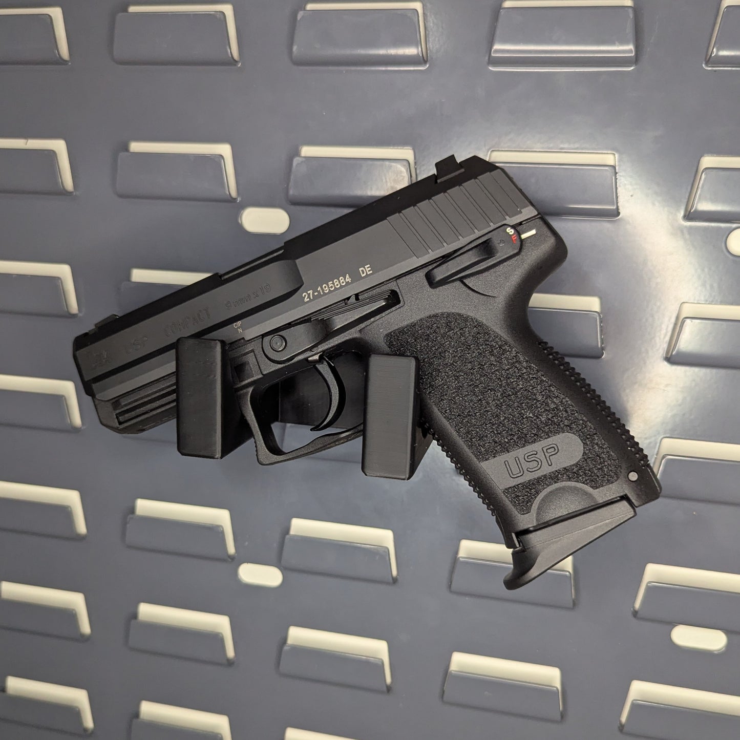 Universal Pistol Mount - Cradle Version - SecureIt / Akro-Mils | Handgun Holder Storage Rack