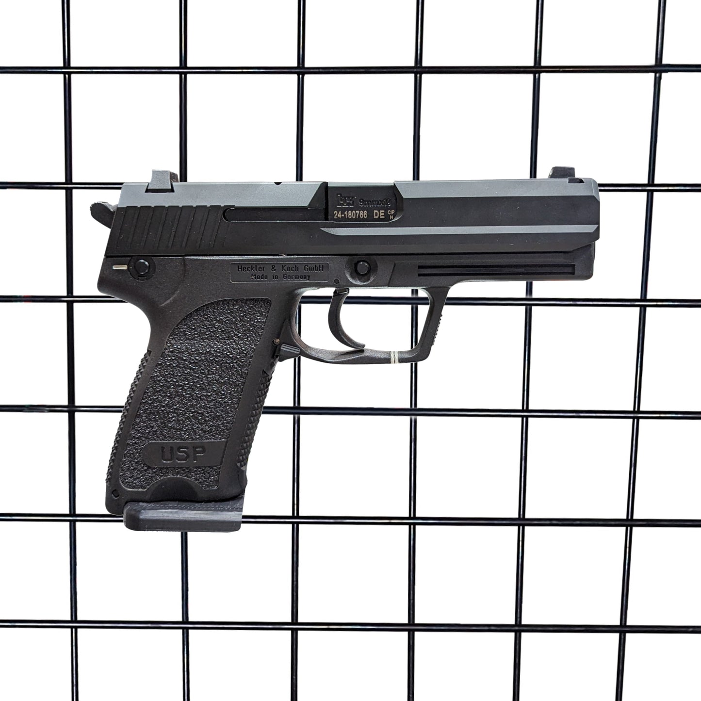 Magwell Mount for HK USP 9 - Gridwall | Handgun Holder Storage Rack