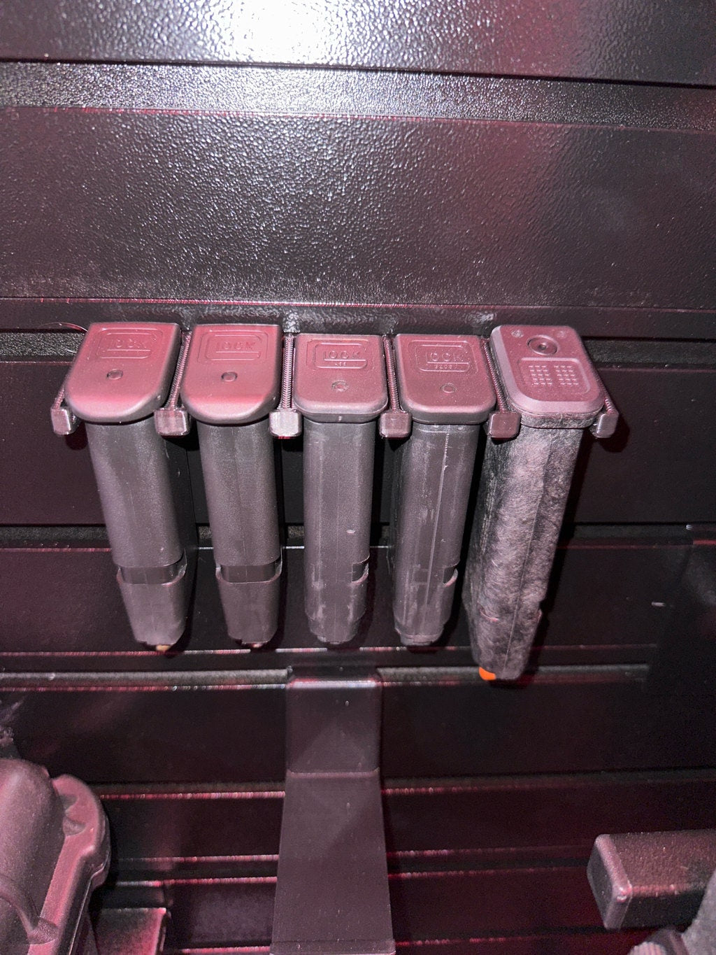 Mount for Glock 9mm/357/40 Mags - Slatwall | Magazine Holder Storage Rack