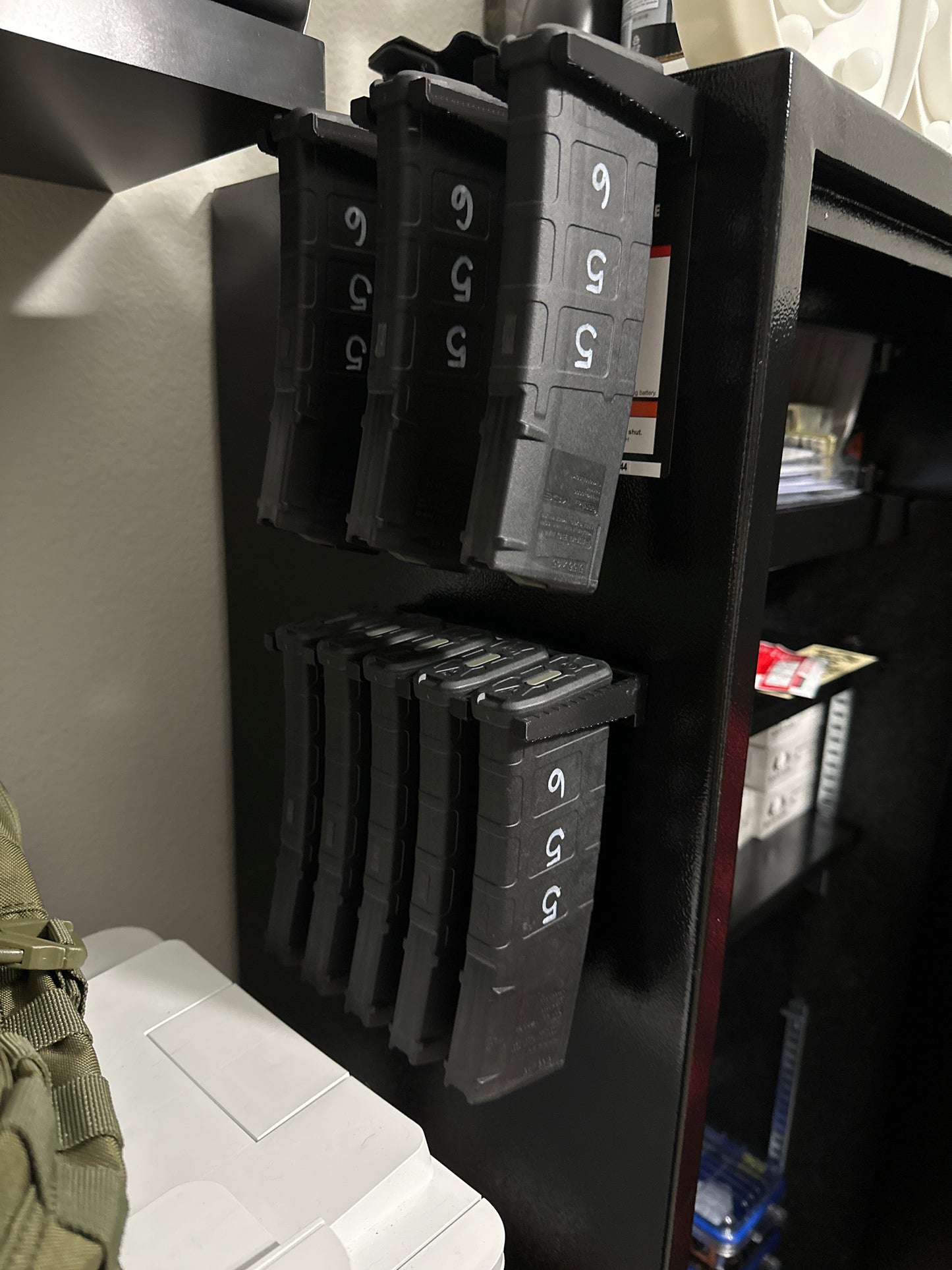 Mount for AR 15 Pmag / TMAG Mags - Magnetic | Magazine Holder Storage Rack