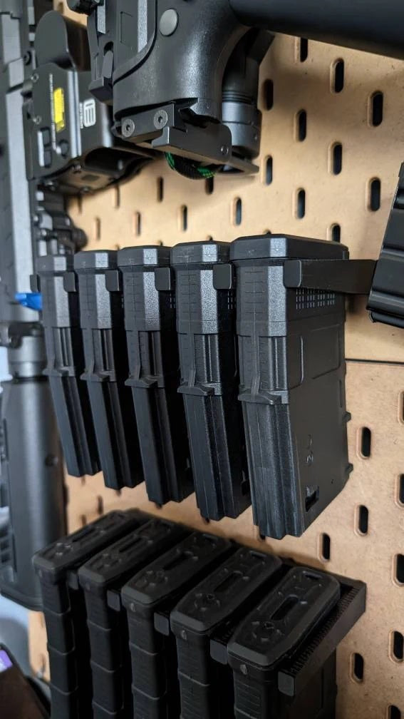Mount for AR 15 Pmag / TMAG Mags - Pegboard / IKEA Skadis / Wall Control / Vaultek | Magazine Holder Storage Rack