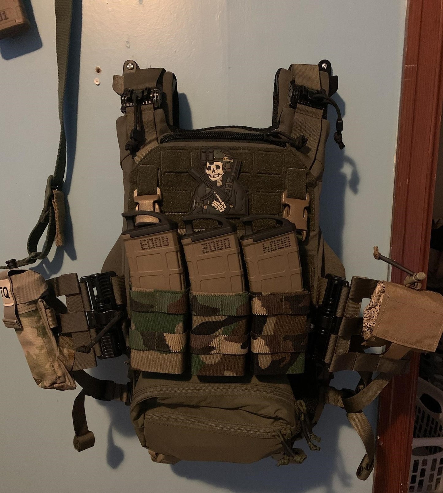 Plate Carrier / Body Armor Mount - Wall | Gear Holder Storage Rack