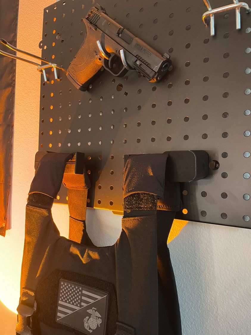 Plate Carrier / Body Armor Mount - Pegboard / IKEA Skadis / Wall Control / Vaultek | Gear Holder Storage Rack