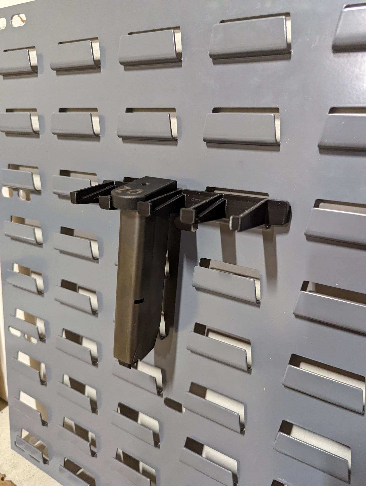Mount for BRG9 Elite Mags - SecureIt / Akro-Mils | Magazine Holder Storage Rack