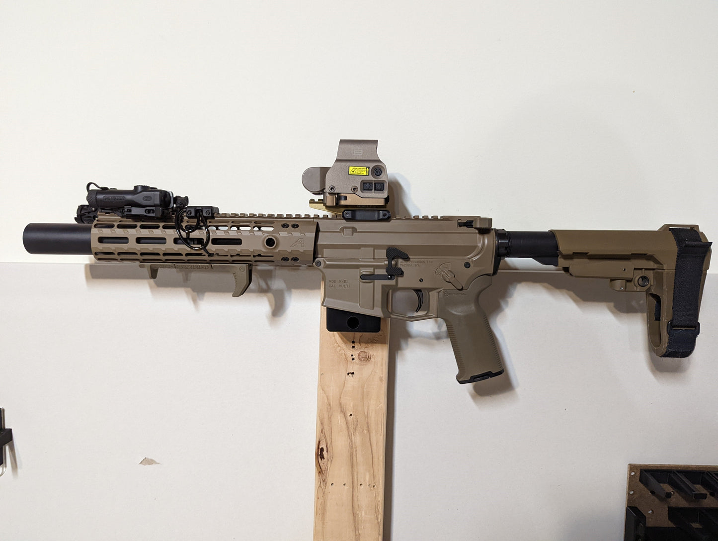AR 15 Magwell Mount - Wall | Rifle Holder Storage Rack