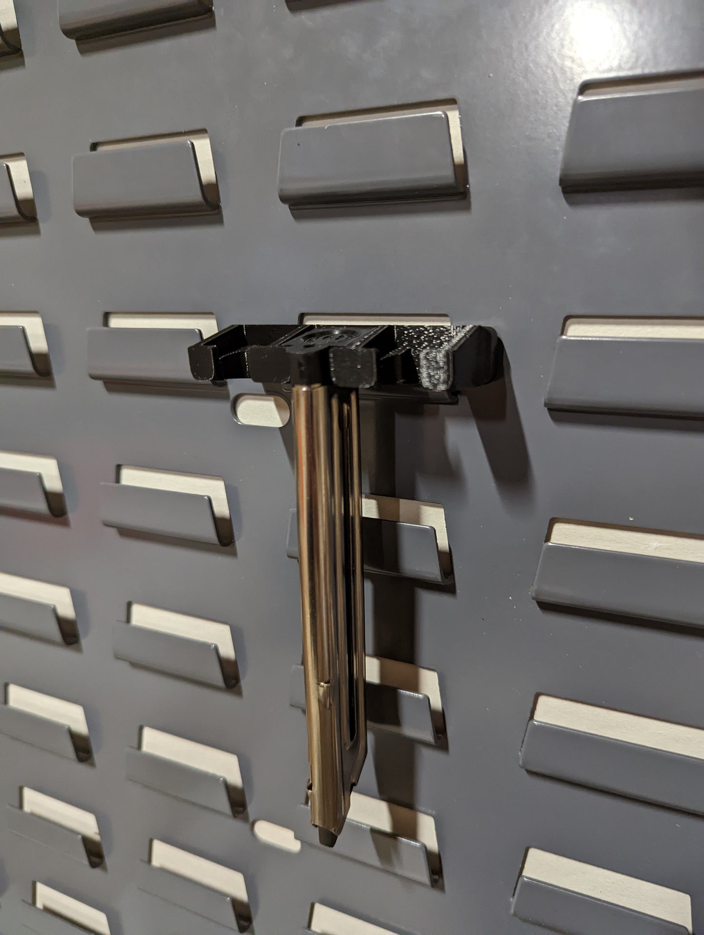 Mount for Ruger Mark II III IV and 22/45 Mags - SecureIt / Akro-Mils | Magazine Holder Storage Rack