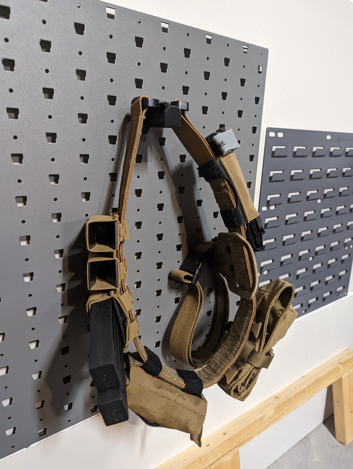 Shooting Belt / Battle Belt Mount - GallowTech | Gear Holder Storage Rack