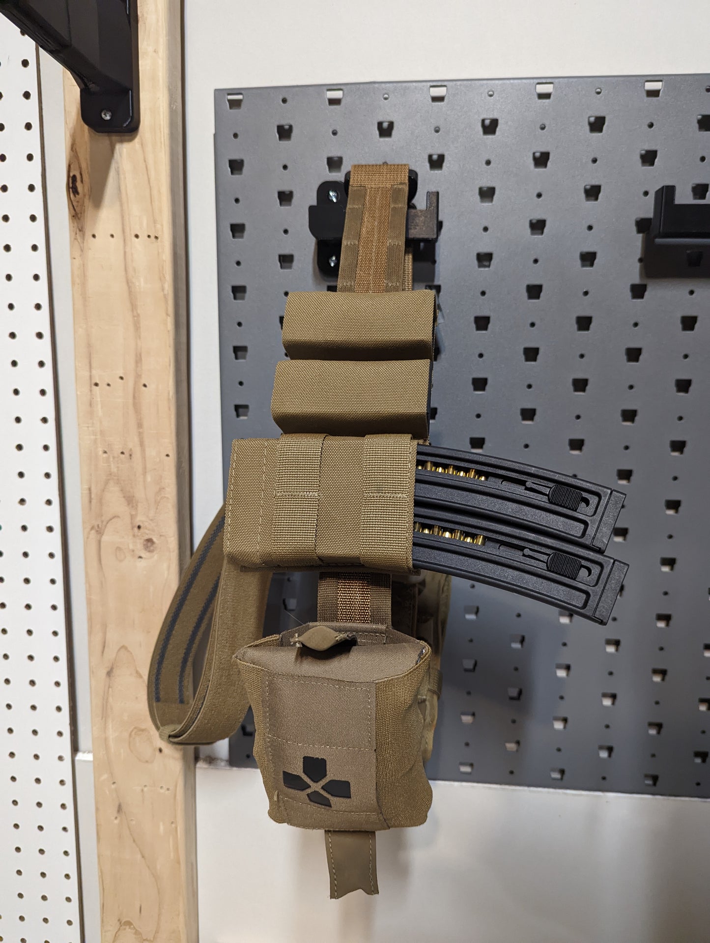 Shooting Belt / Battle Belt Mount - GallowTech | Gear Holder Storage Rack