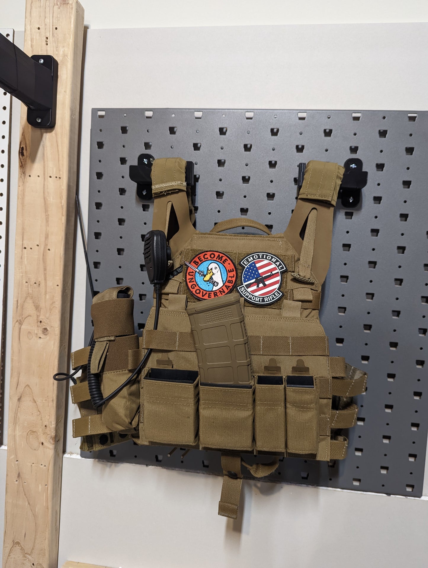 Plate Carrier / Body Armor Mount - GallowTech | Gear Holder Storage Rack