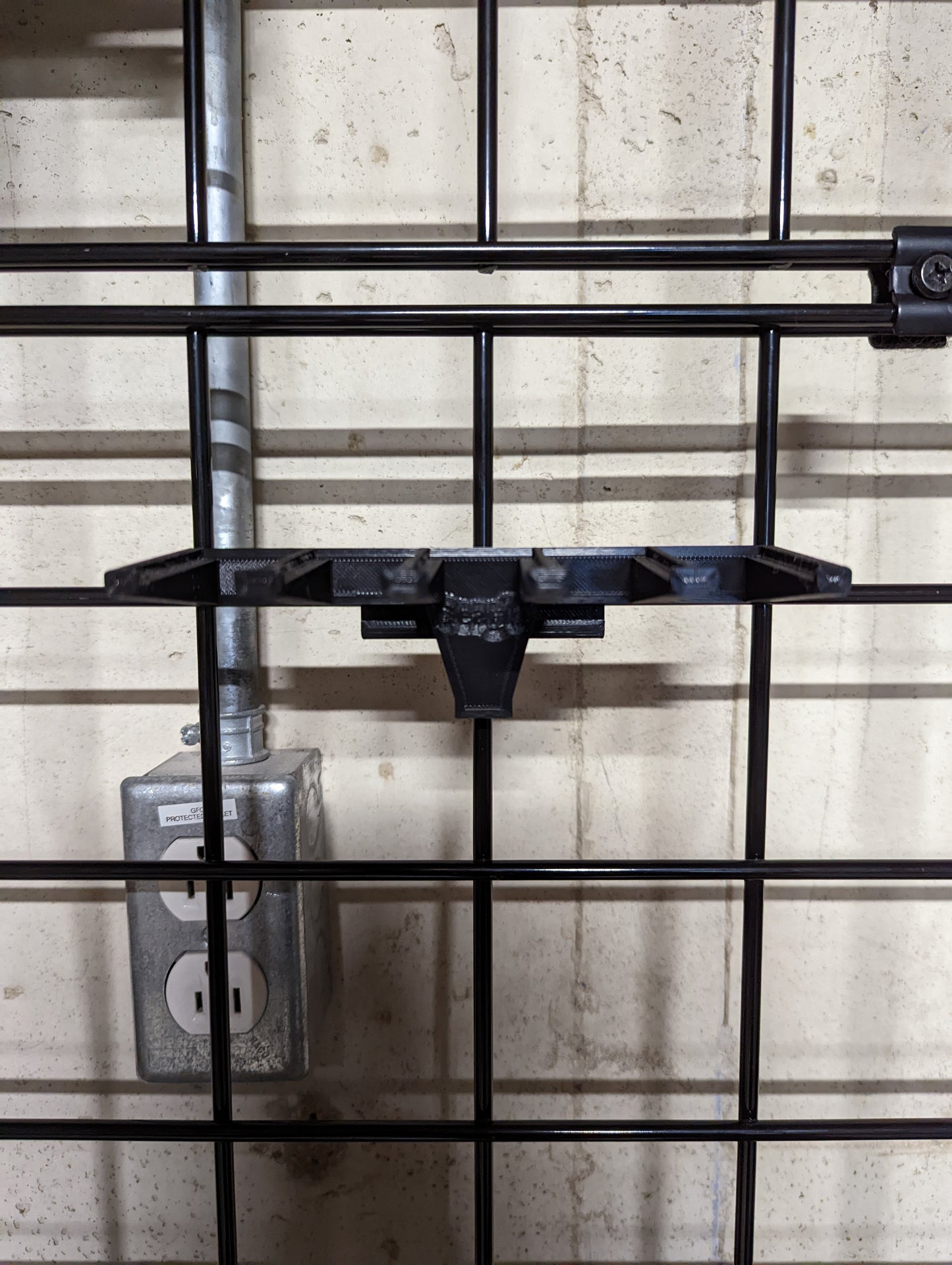 Mount for Desert Eagle Mags - Gridwall | Magazine Holder Storage Rack