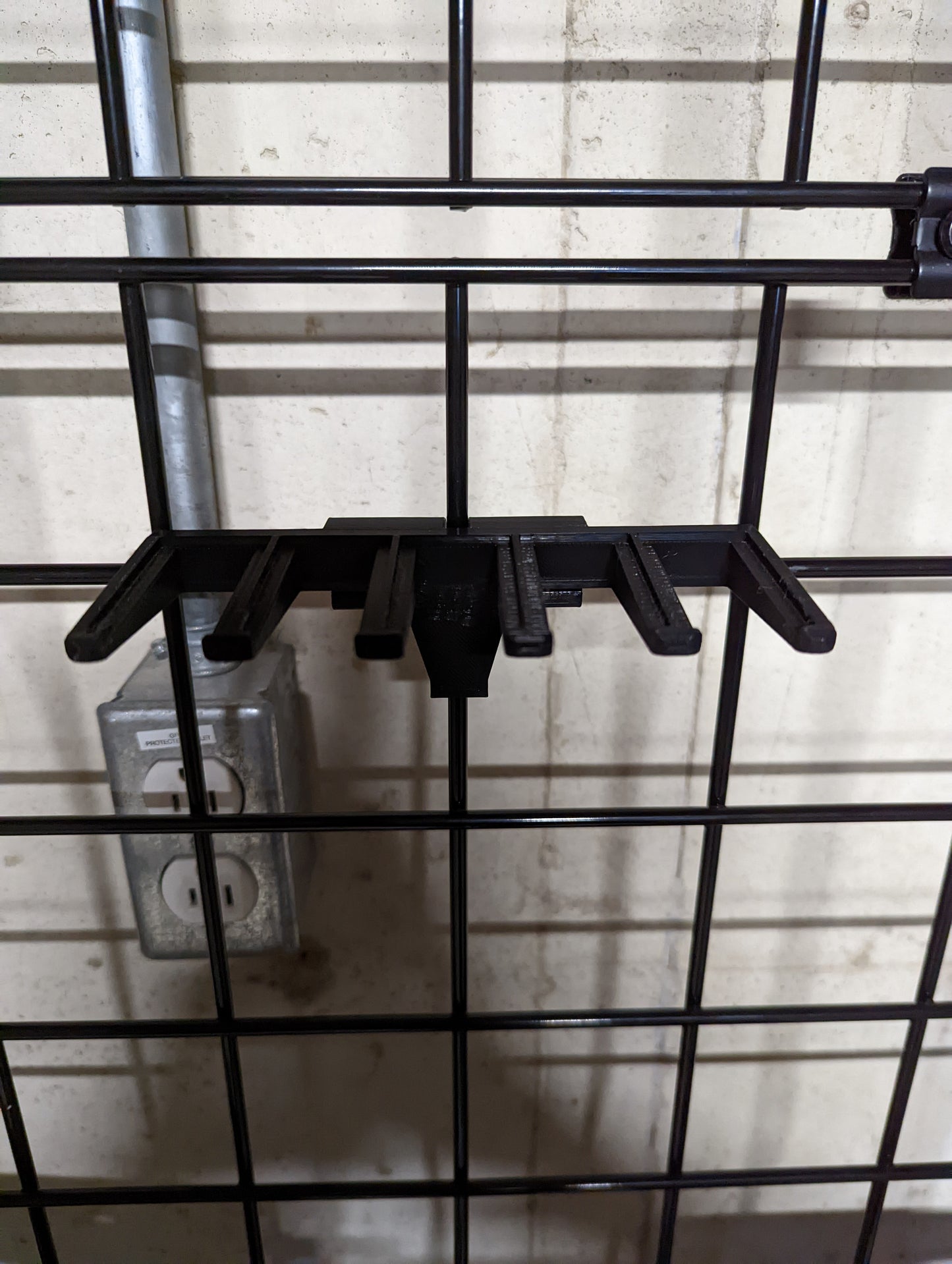 Mount for Desert Eagle Mags - Gridwall | Magazine Holder Storage Rack