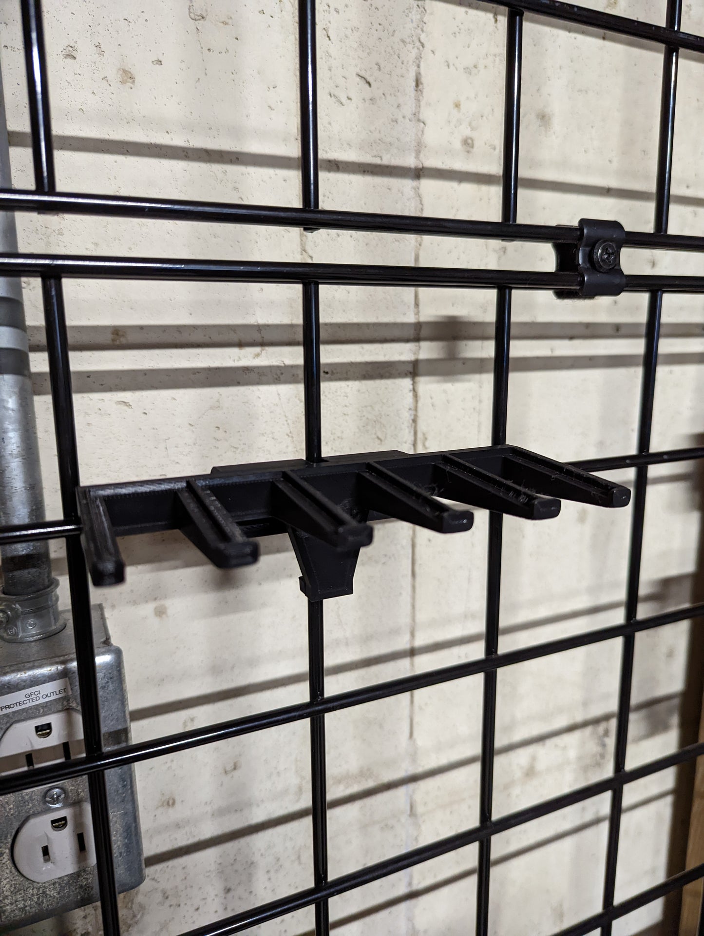 Mount for Desert Eagle Mags - Gridwall | Magazine Holder Storage Rack