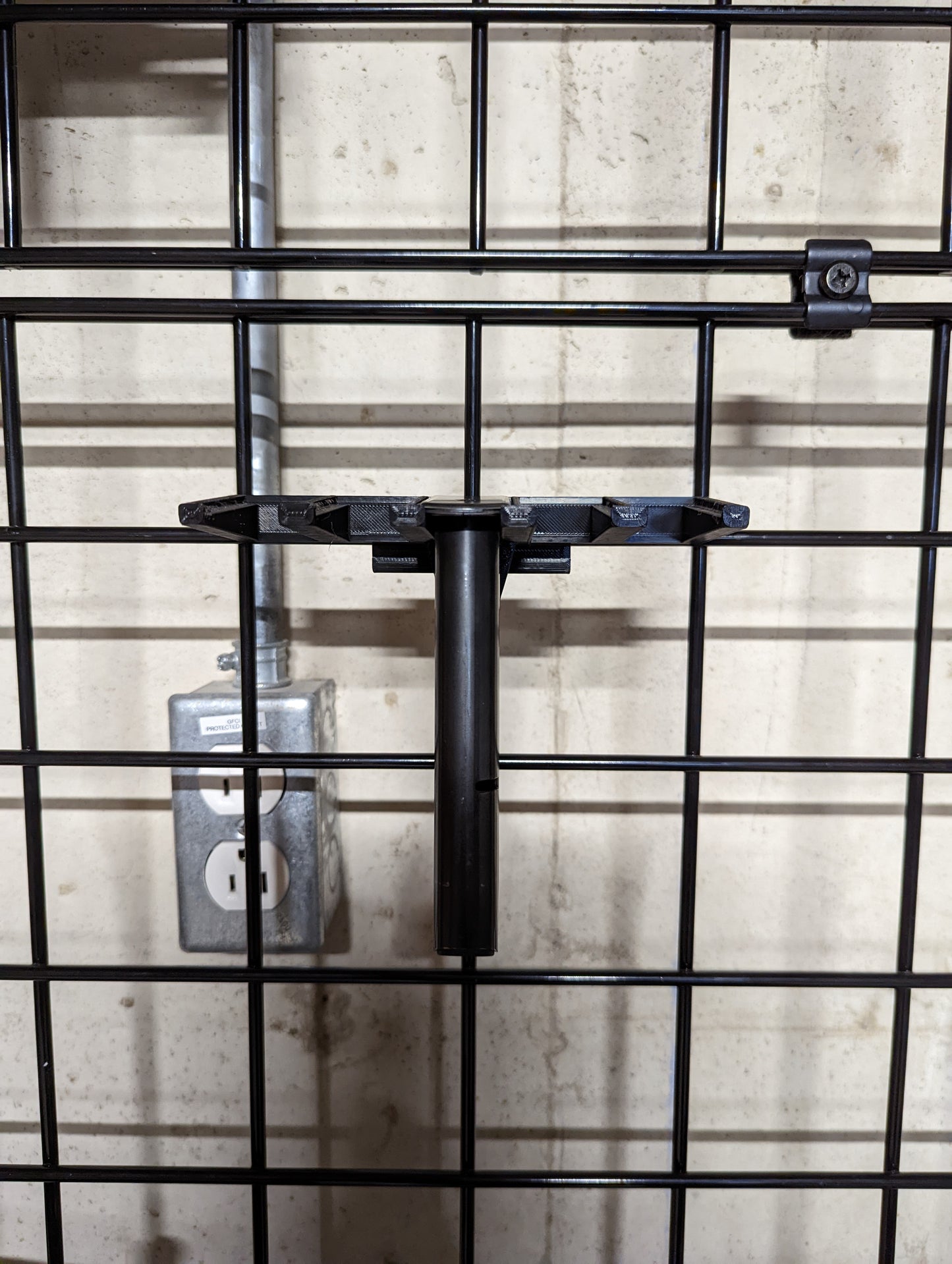 Mount for Desert Eagle Mags - Gridwall | Magazine Holder Storage Rack
