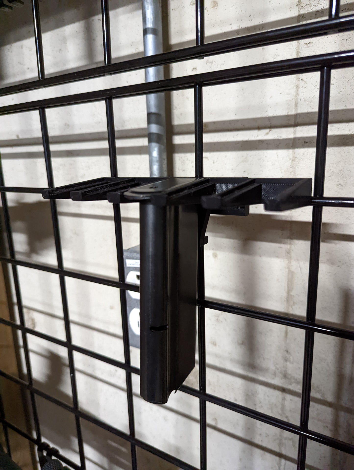 Mount for Desert Eagle Mags - Gridwall | Magazine Holder Storage Rack
