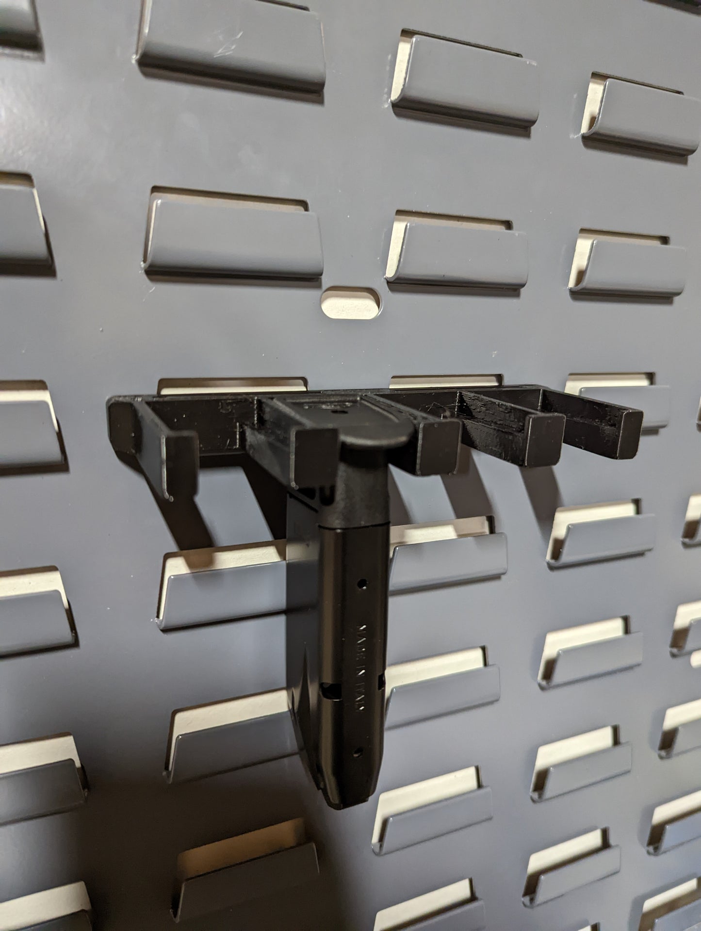 Mount for Walther PDP Mags - SecureIt / Akro-Mils | Magazine Holder Storage Rack