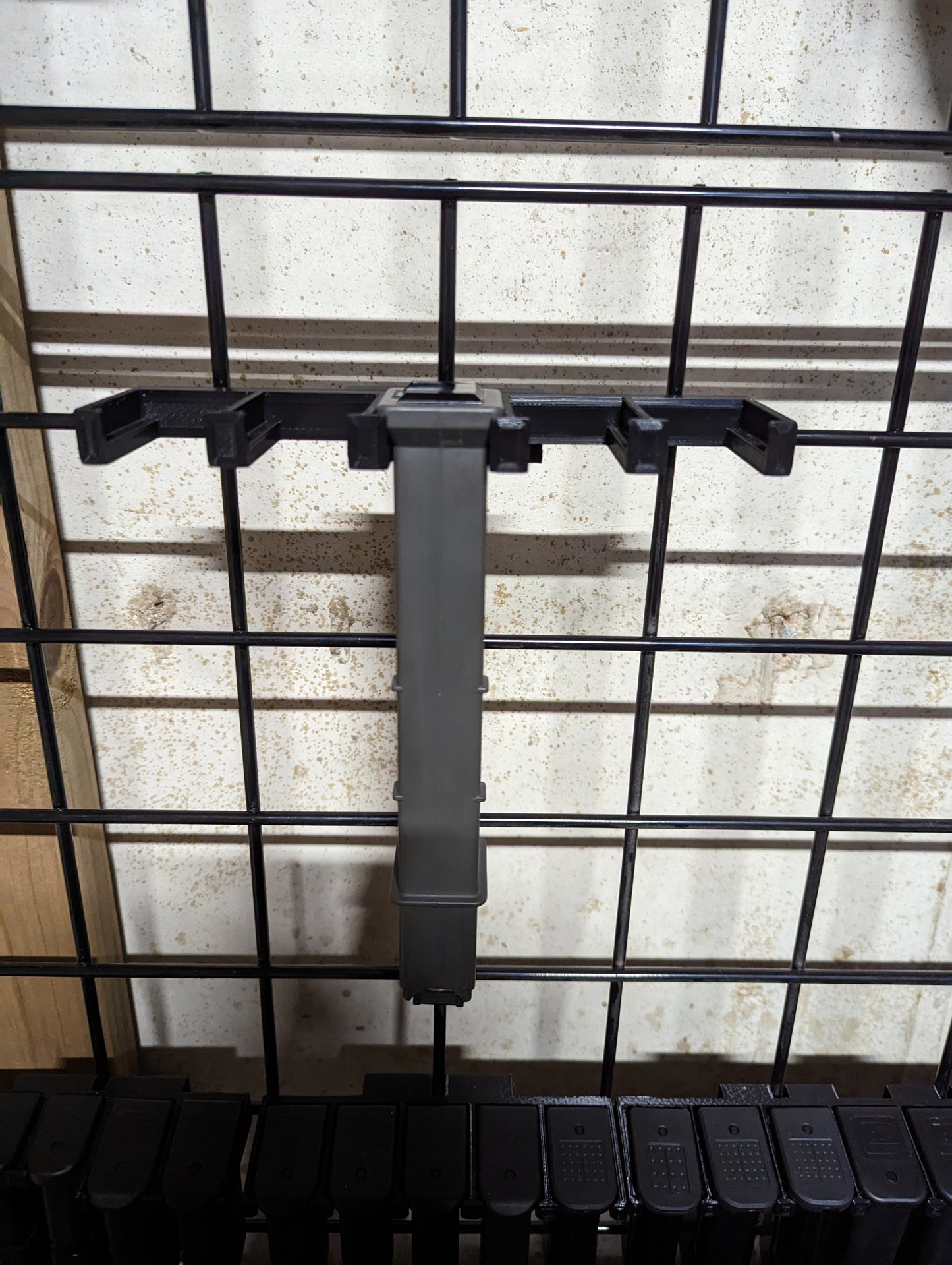 Mount for HK MP5 9/40/10 Mags - Gridwall | Magazine Holder Storage Rack