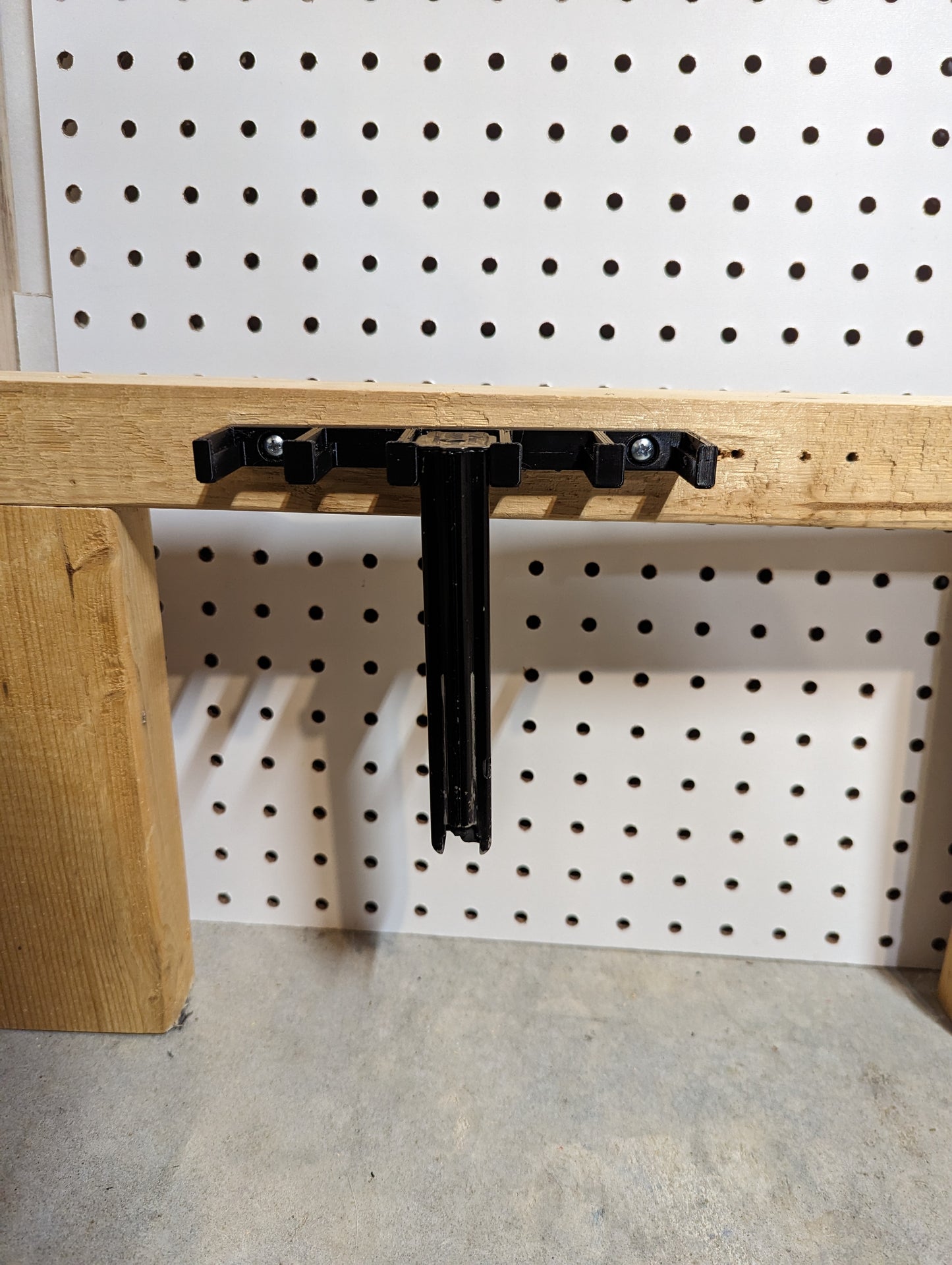Mount for Colt / Uzi Mags - Wall | Magazine Holder Storage Rack