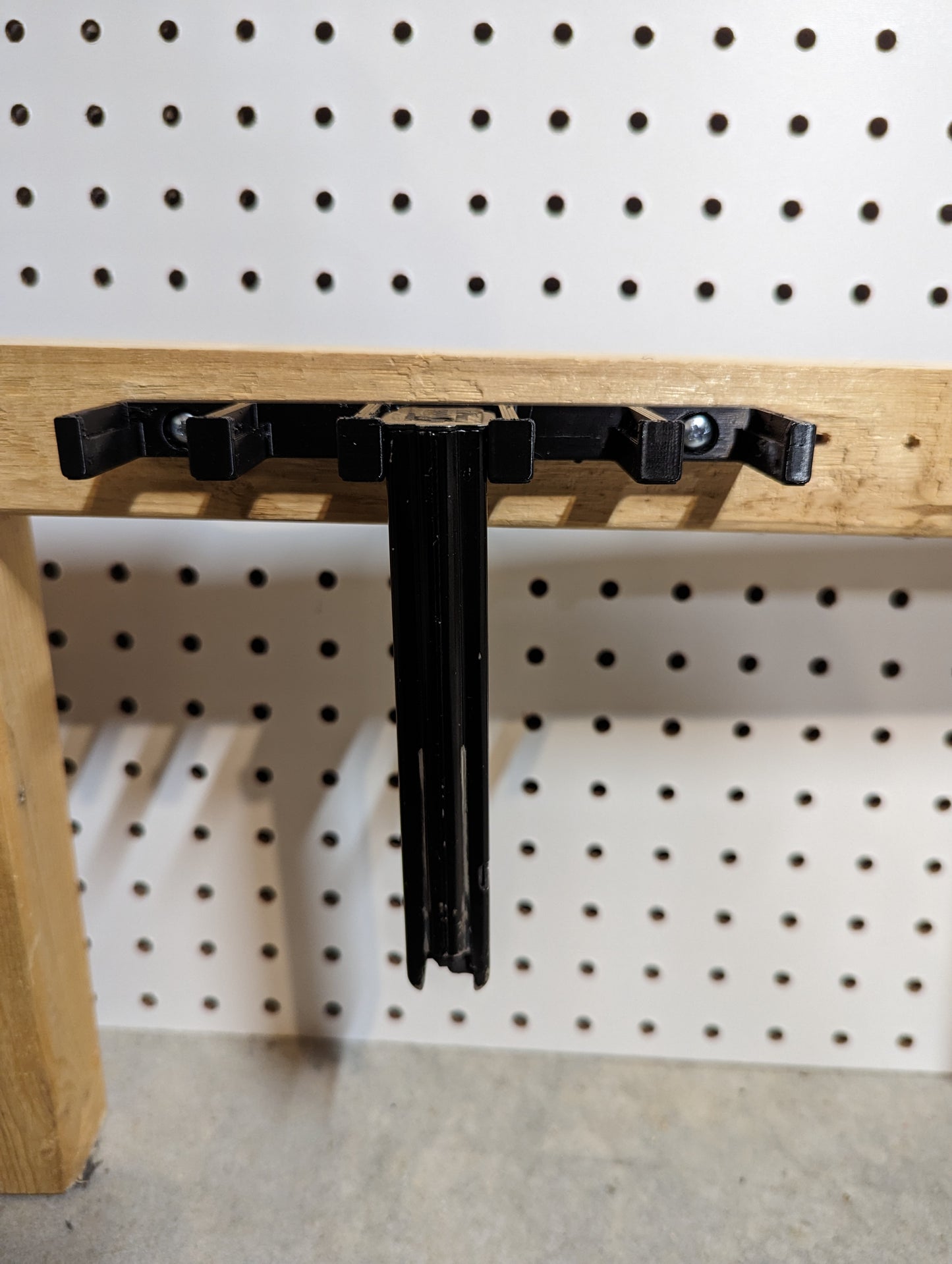 Mount for Colt / Uzi Mags - Wall | Magazine Holder Storage Rack