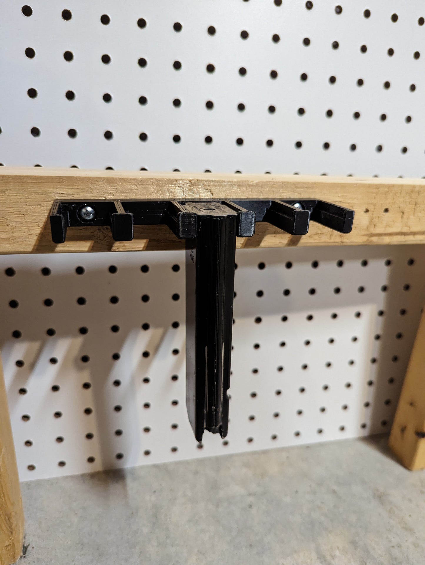 Mount for Colt / Uzi Mags - Wall | Magazine Holder Storage Rack