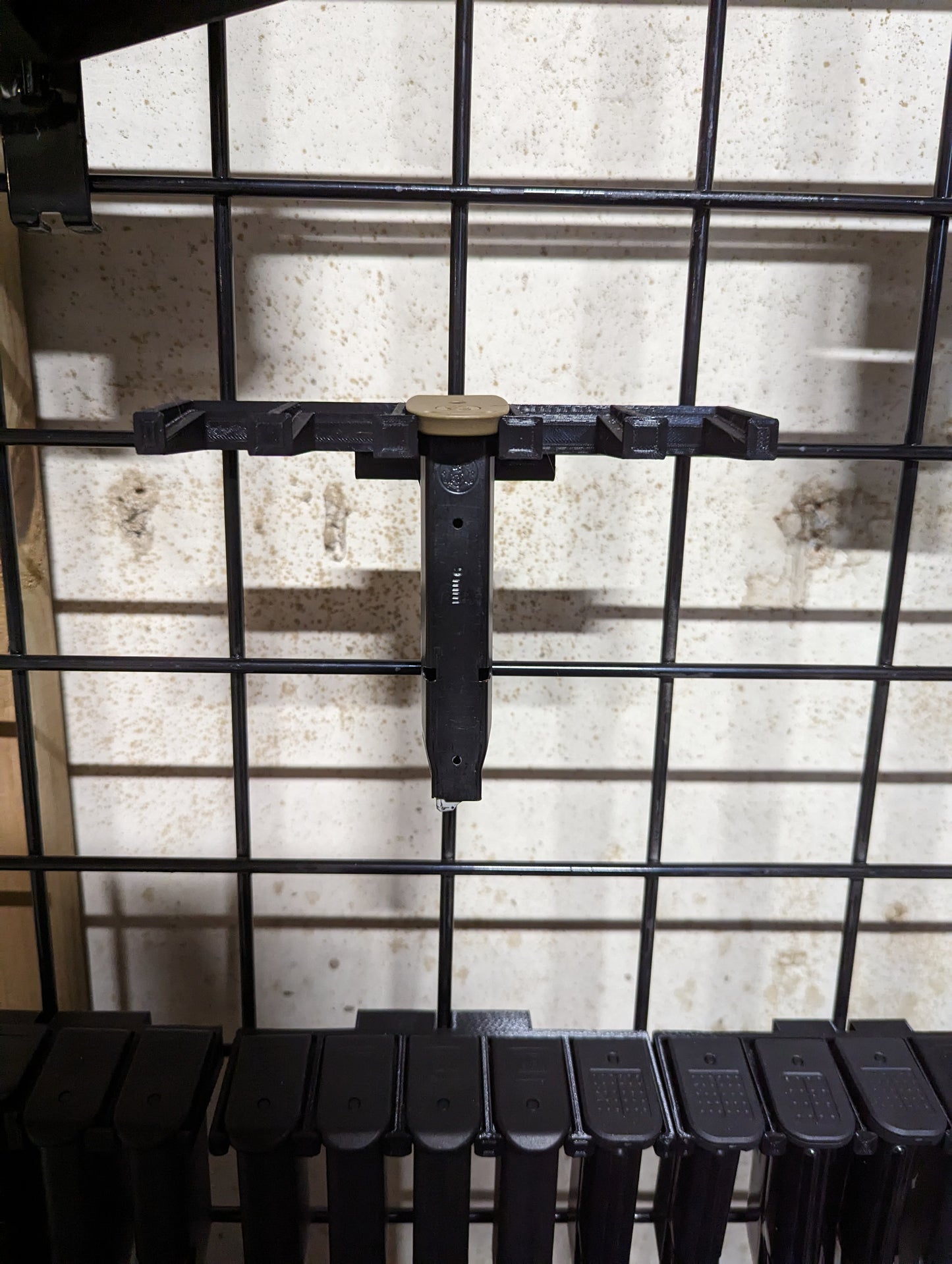 Mount for S&W M&P 9mm / 10mm / 40 / .357 Mags - Gridwall | Magazine Holder Storage Rack