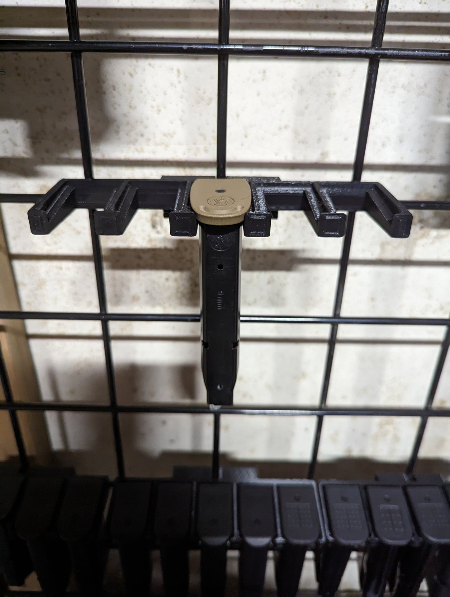 Mount for S&W M&P 9mm / 10mm / 40 / .357 Mags - Gridwall | Magazine Holder Storage Rack