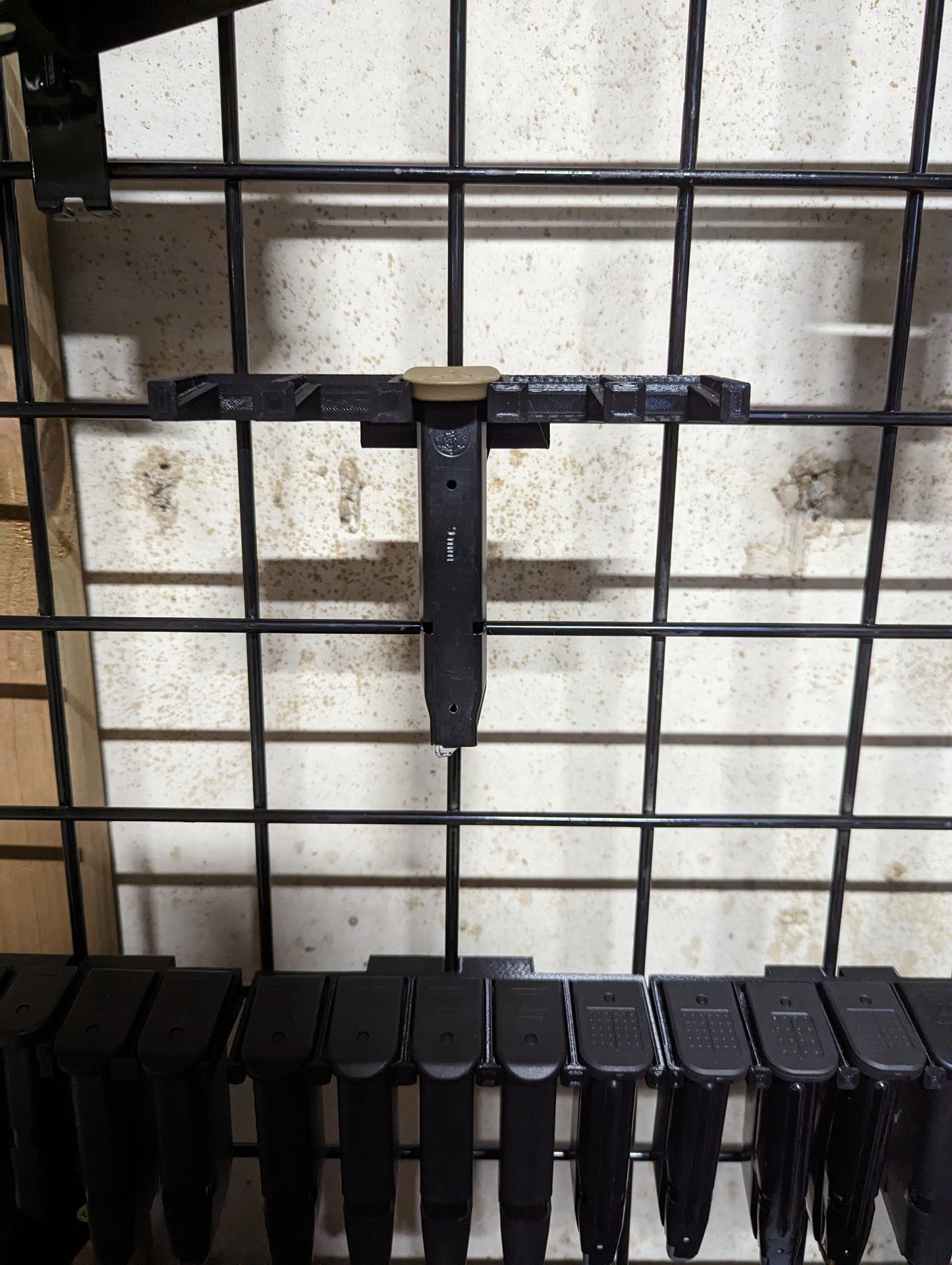 Mount for S&W M&P 9mm / 10mm / 40 / .357 Mags - Gridwall | Magazine Holder Storage Rack